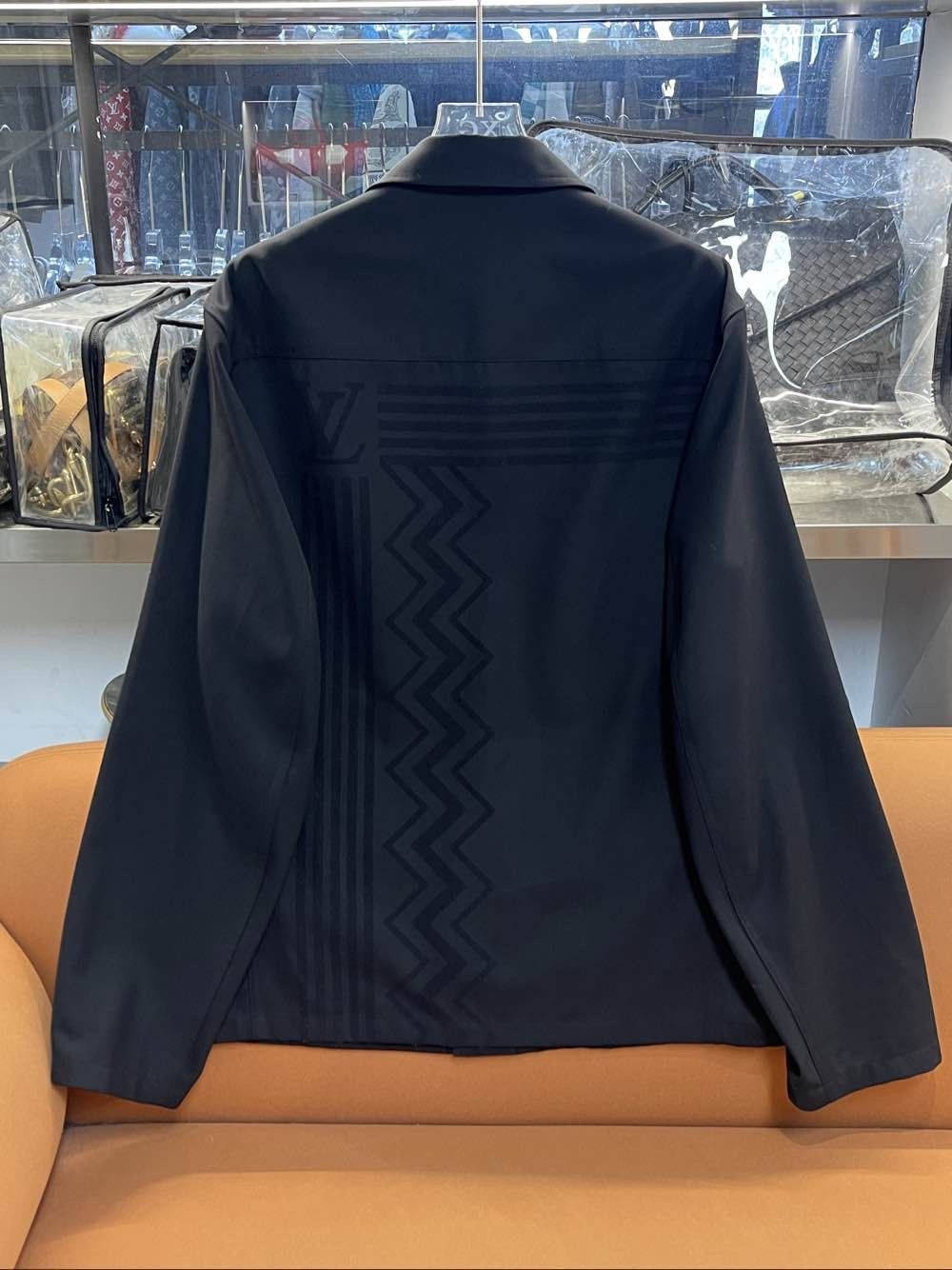 Louis Vuitton Monogram Shirt Jacket in Black Size US L / EU 52-54 / 3 - 2 Thumbnail