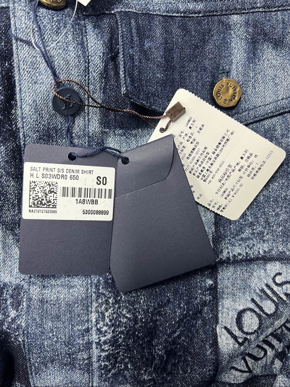 Louis Vuitton Colorful Print Denim Shirt in Blue Size US S / EU 44-46 / 1 - 5 Thumbnail