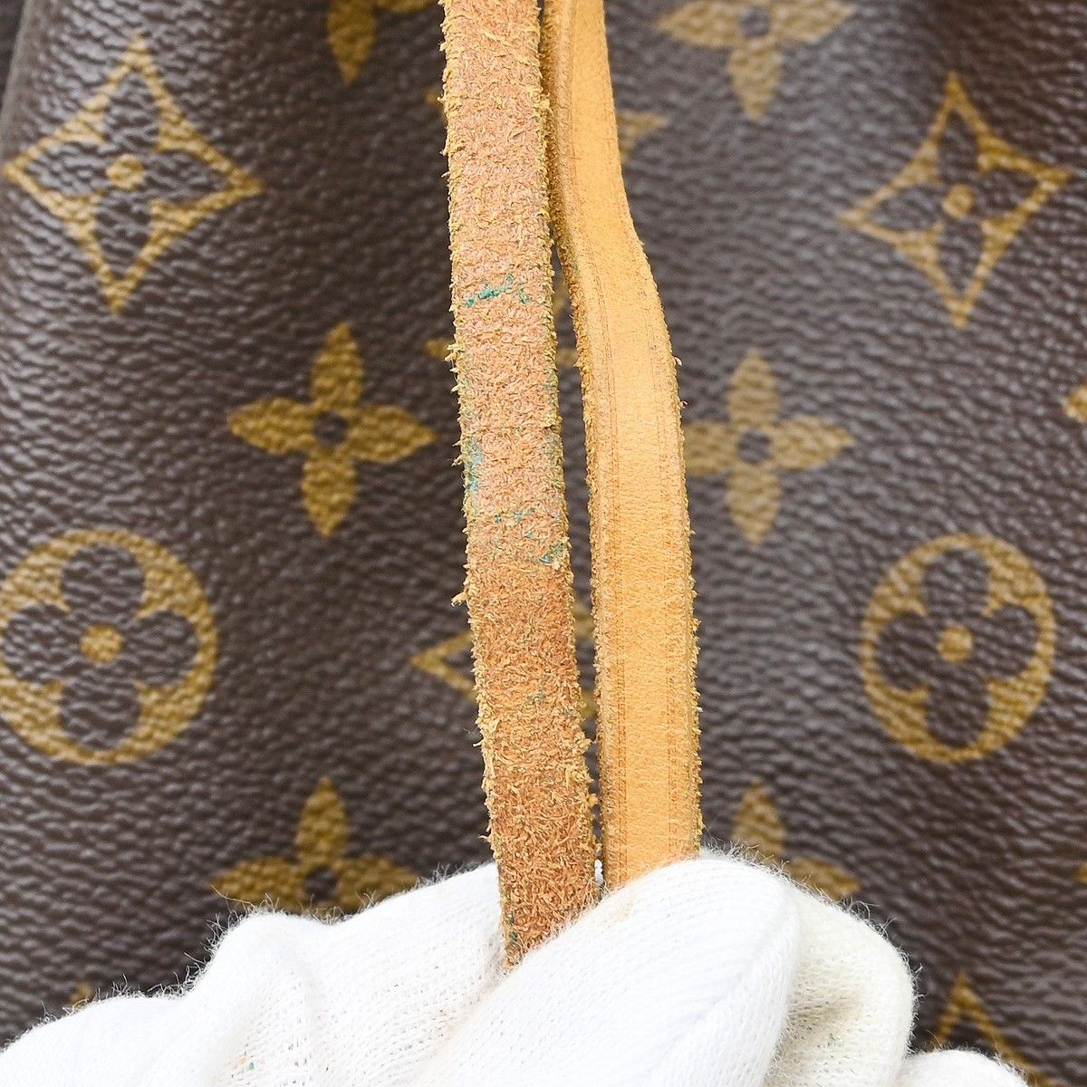 Louis Vuitton Louis Vuitton Petit Noe NM Handbag Monogram Canvas Size ONE SIZE - 9 Thumbnail
