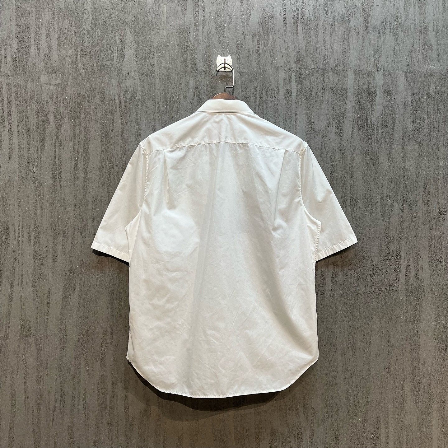 Louis Vuitton White Logo Print Short Sleeve Shirt Size US XL / EU 56 / 4 - 2 Thumbnail