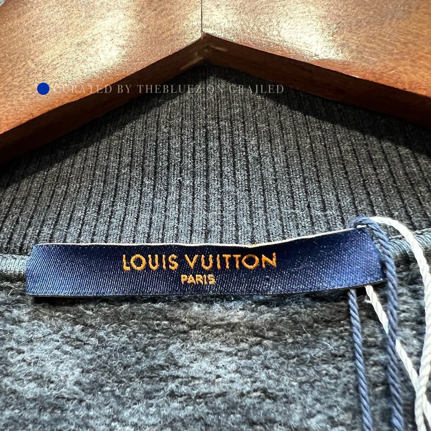 Louis Vuitton Stylish Gray Bomber Jacket in Size M Size US M / EU 48-50 / 2 - 3 Thumbnail