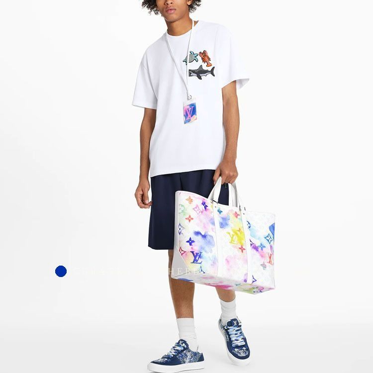 Louis Vuitton Unique Beaded Animal Print Tee in White Size US L / EU 52-54 / 3 - 14 Thumbnail