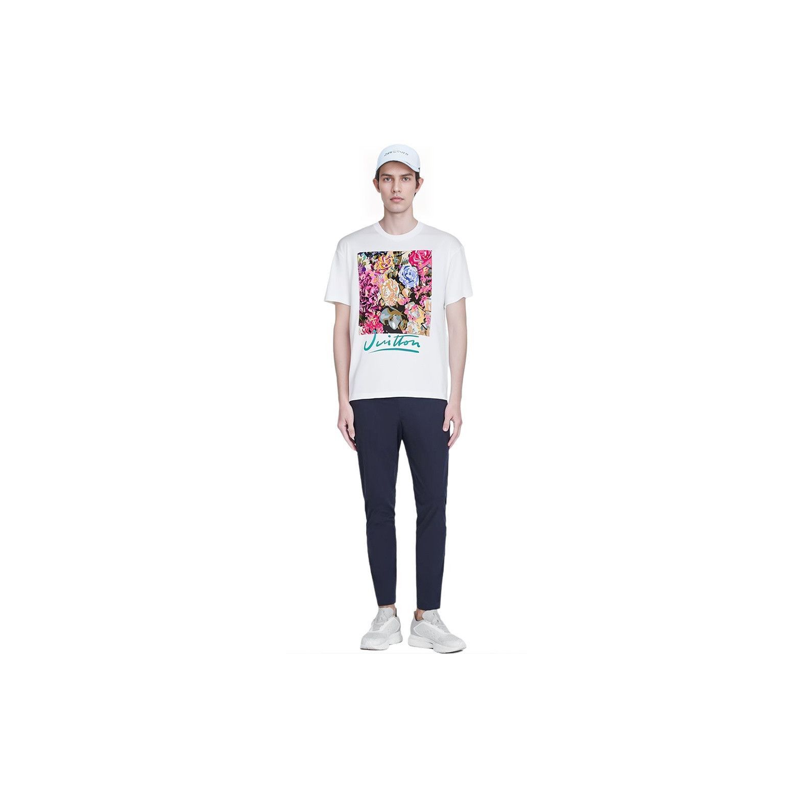 Louis Vuitton Floral Graphic T-Shirt in White Size US M / EU 48-50 / 2 - 6 Thumbnail