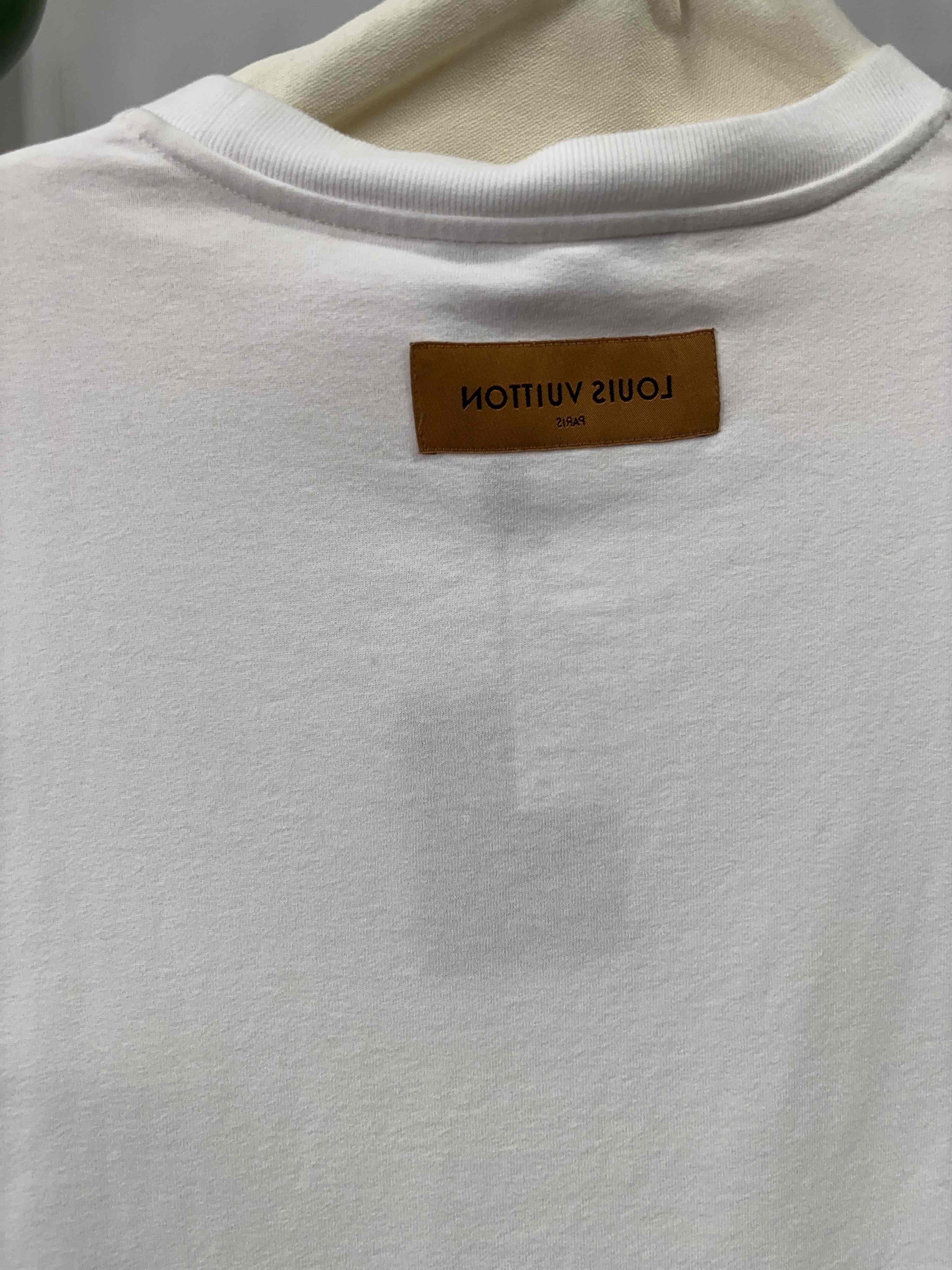 Louis Vuitton LV Logo Spread T-Shirt in White Size US XXL / EU 58 / 5 - 4 Thumbnail