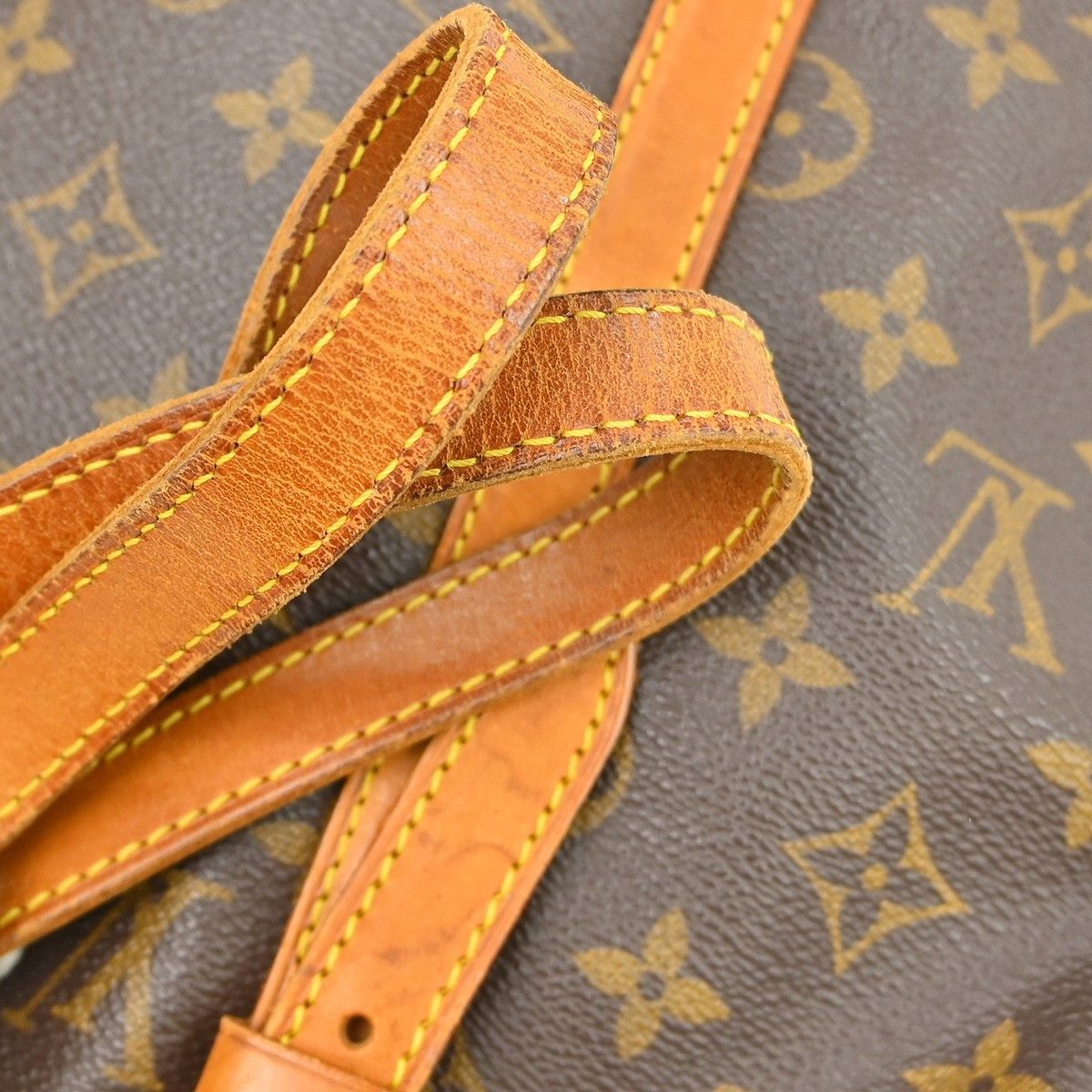 Louis Vuitton Louis Vuitton Petit Bucket Bag Monogram Canvas Size ONE SIZE - 6 Thumbnail