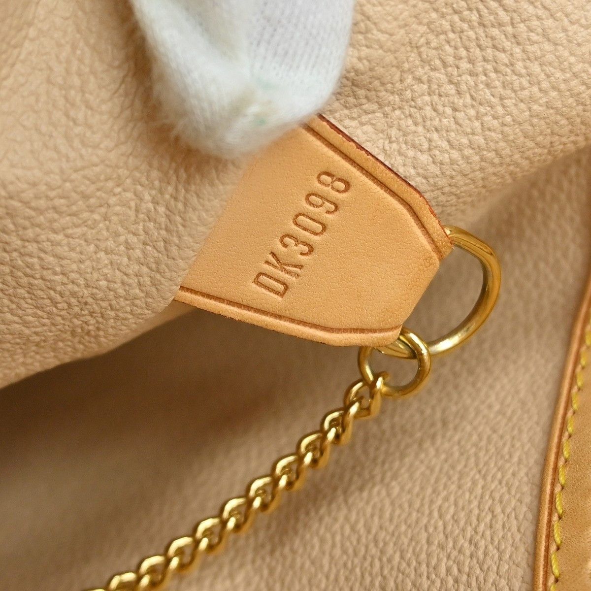 Louis Vuitton Louis Vuitton Petit Bucket Bag Monogram Canvas Size ONE SIZE - 5 Thumbnail