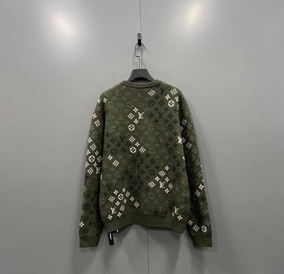 Louis Vuitton Monogram Crew Neck Knit Sweater in Green Size US XXL / EU 58 / 5 - 2 Thumbnail