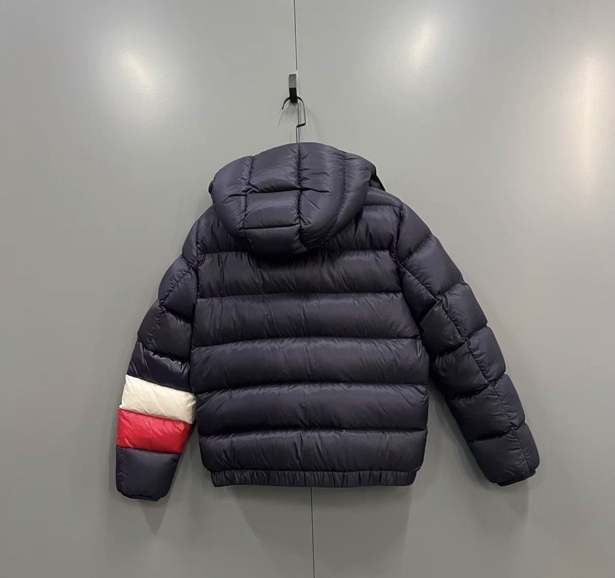 Moncler Color-Blocked Down Jacket in Blue Size US M / EU 48-50 / 2 - 2 Thumbnail