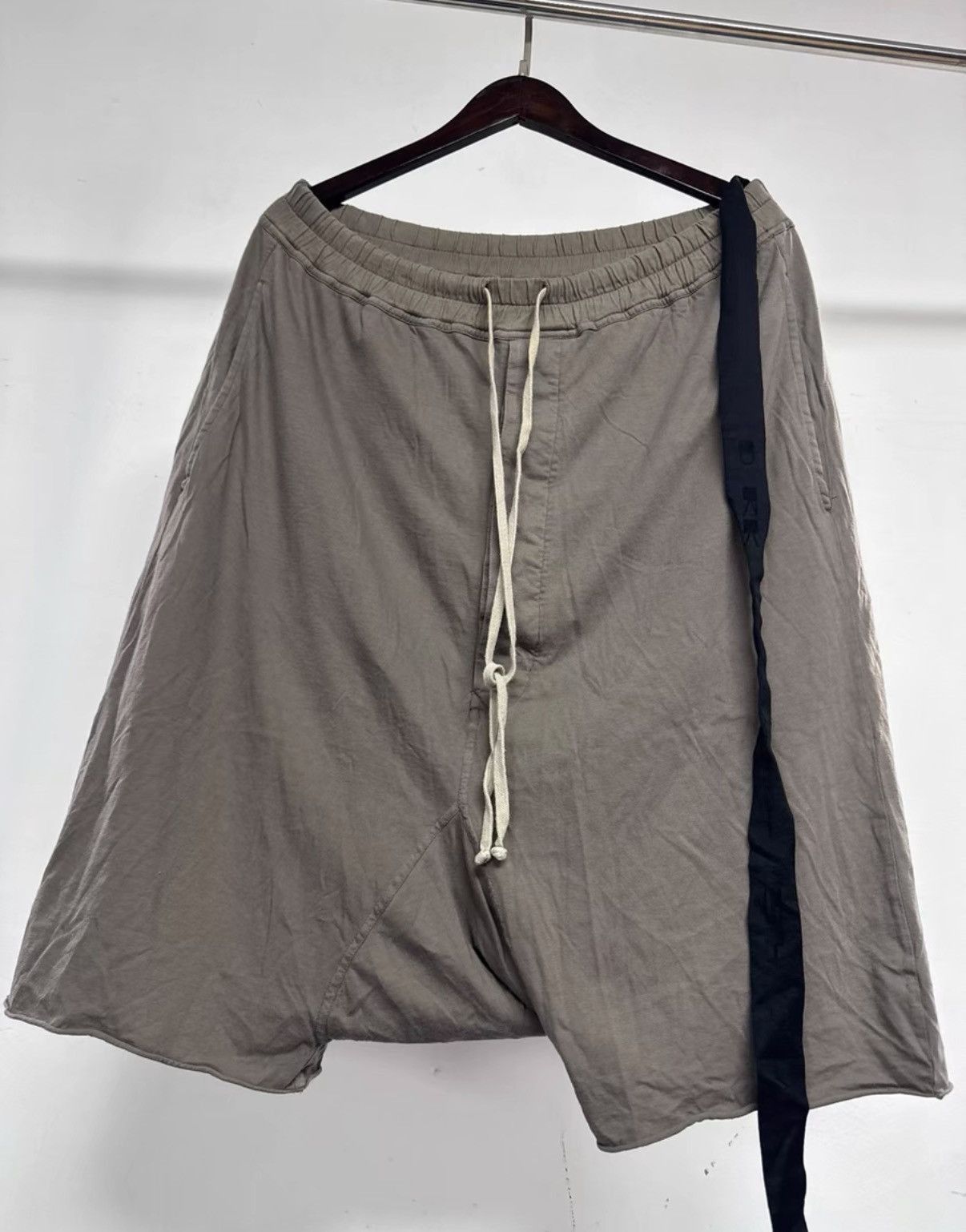 Rick Owens Drop Crotch Gray Shorts Size 34 Size US 34 / EU 50 - 3 Thumbnail