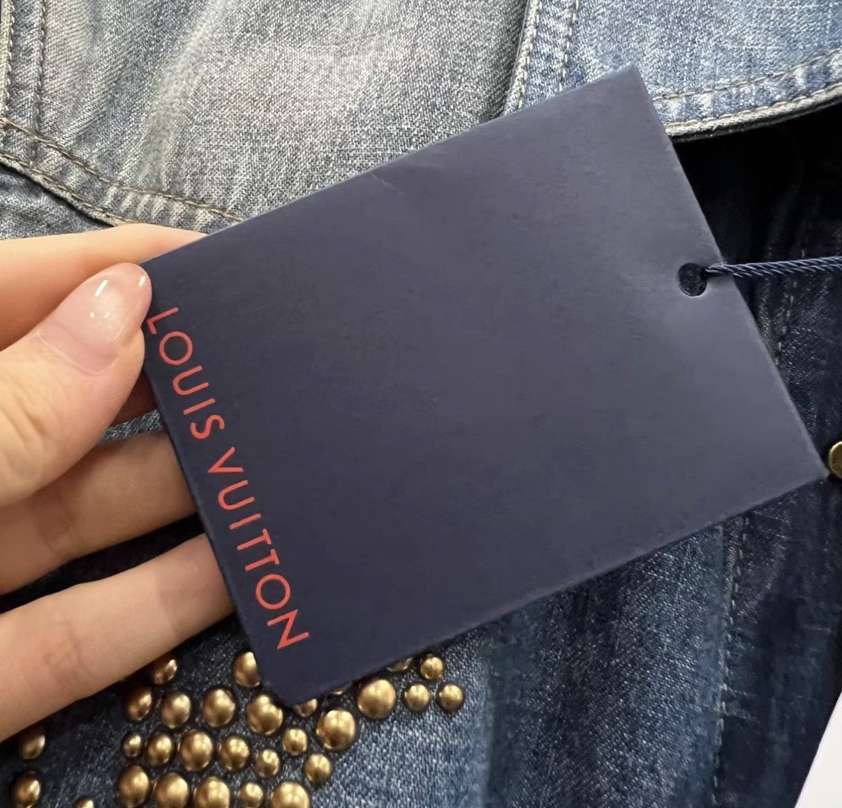Louis Vuitton Denim Shirt with Studded Logo Size US XS / EU 42 / 0 - 5 Thumbnail