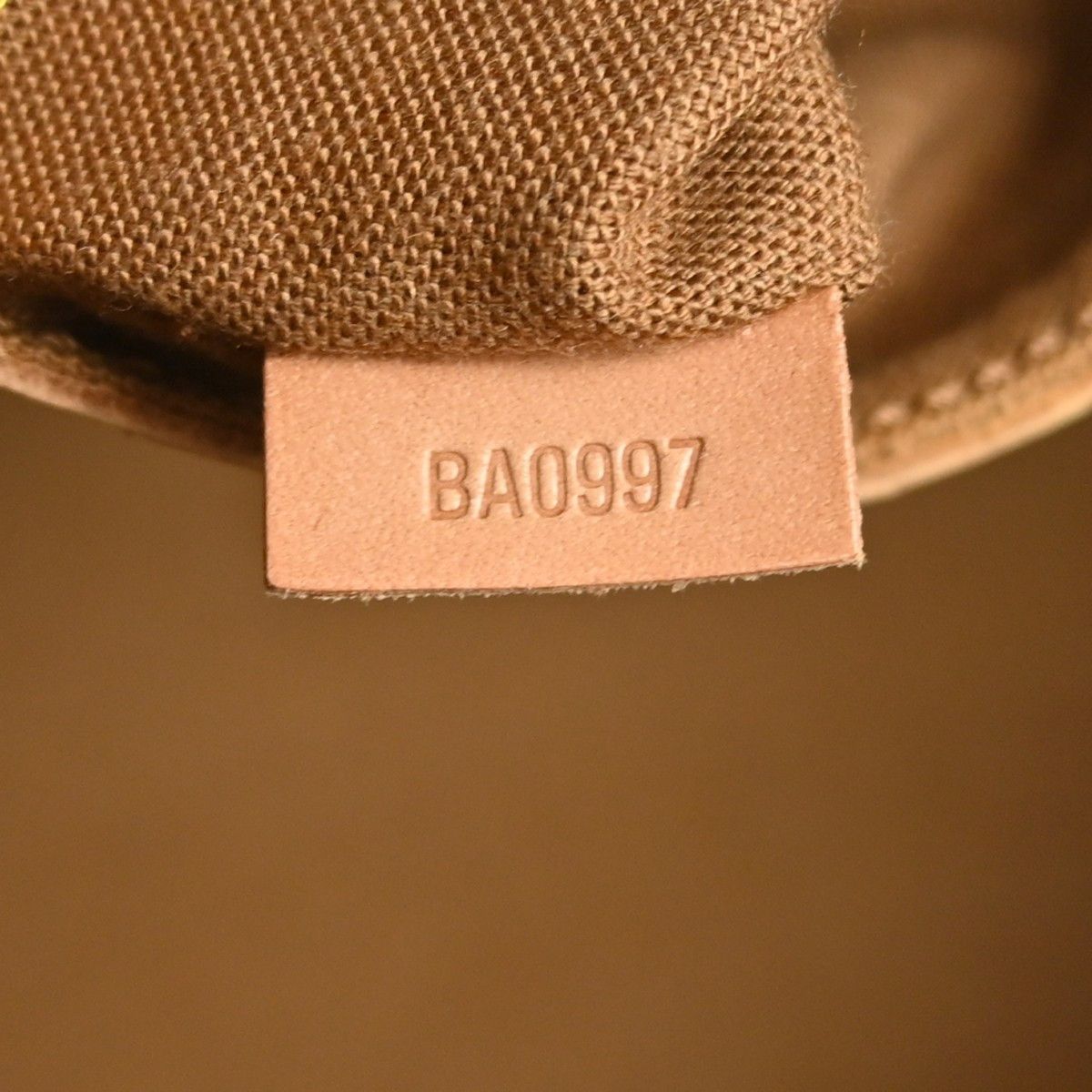 Louis Vuitton Louis Vuitton Alma Handbag Monogram Canvas Size ONE SIZE - 6 Thumbnail
