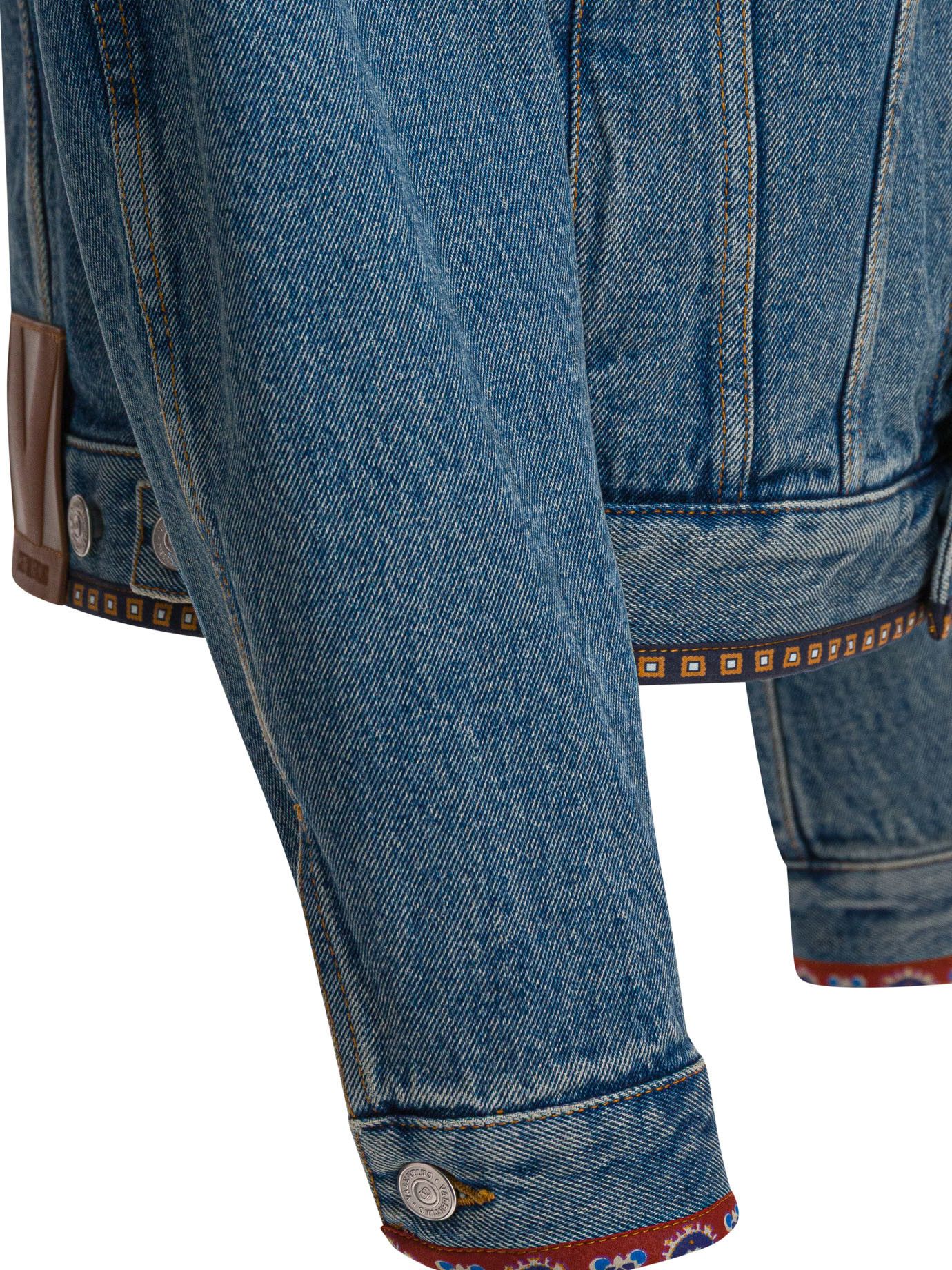 Valentino Valentino Embroidery Denim Jacket tag size 44 Women - USA Duties Paid Size M / US 6-8 / IT 42-44 - 4 Thumbnail