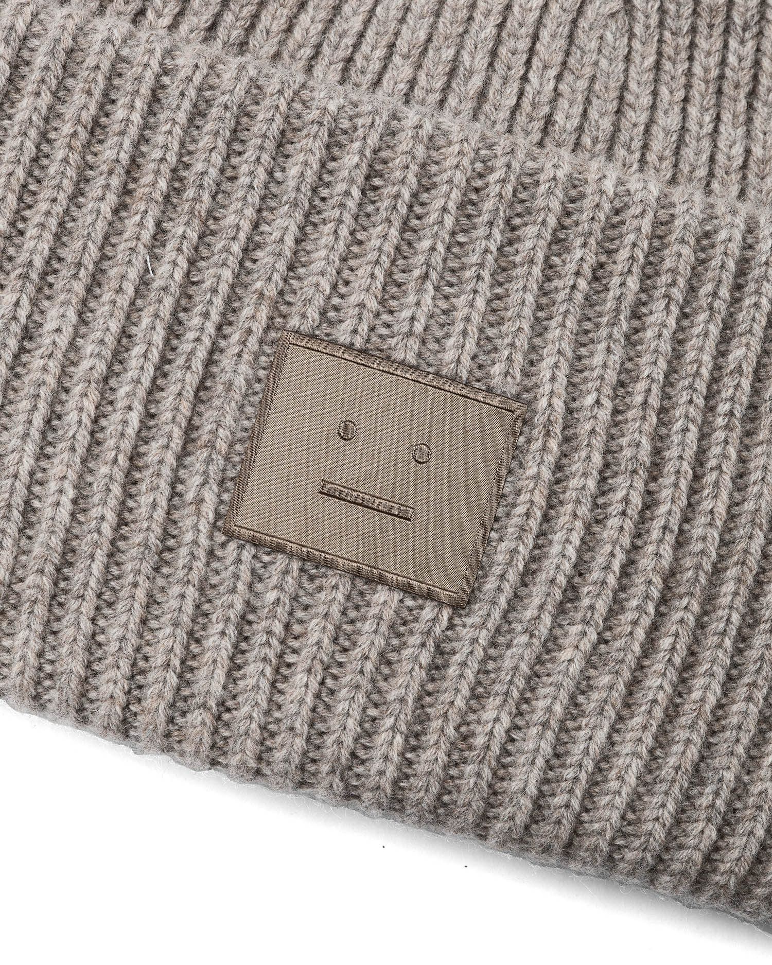 Acne Studios Acne Studios FACE Label Ornament Beanie Size ONE SIZE - 4 Thumbnail