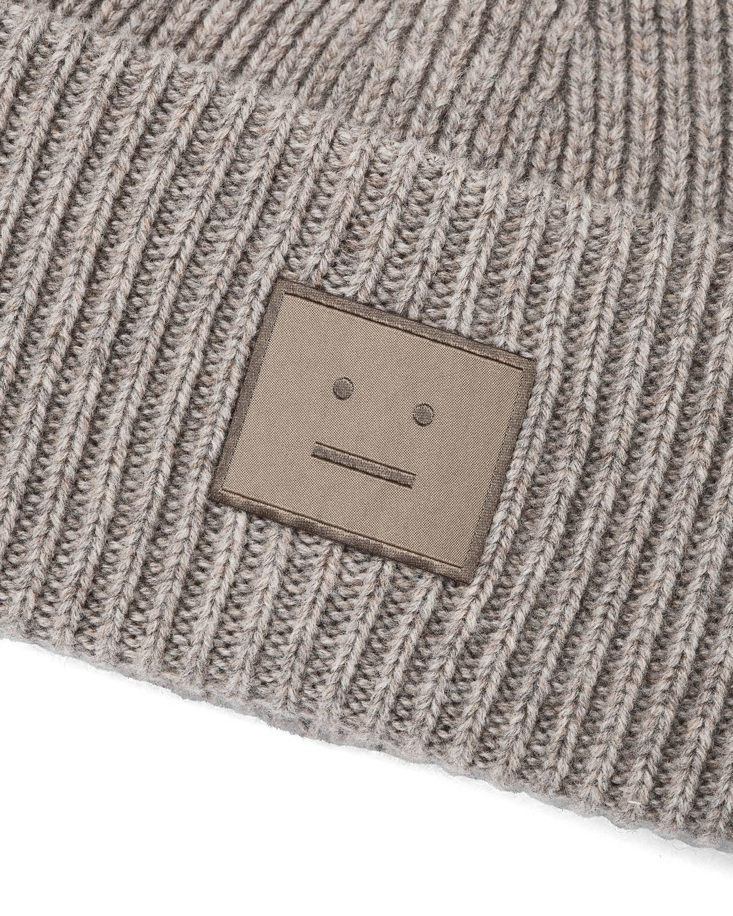 Acne Studios Acne Studios FACE Label Ornament Beanie Size ONE SIZE - 4 Thumbnail