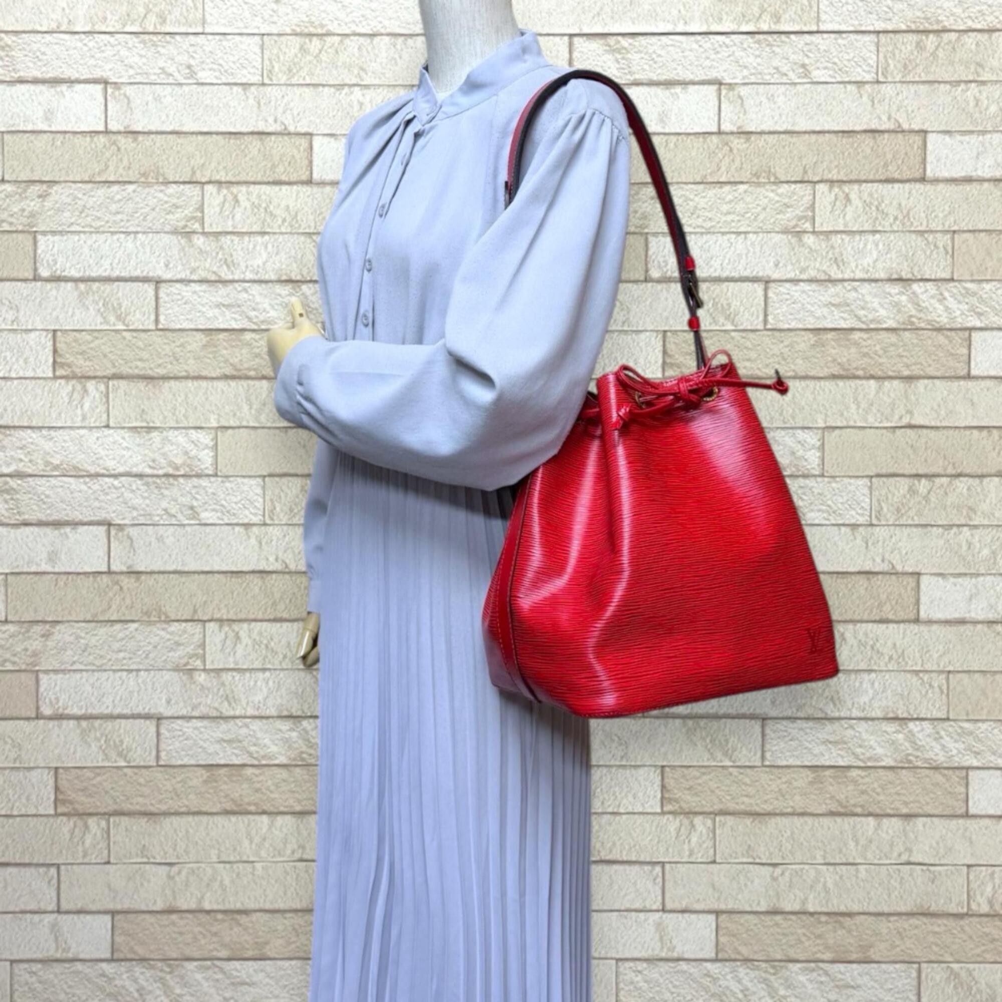 Louis Vuitton Louis Vuitton Petit Noé Epi Shoulder Bag, Leather M44107 Red, Women's LOUIS VUITTON Size ONE SIZE - 2 Thumbnail
