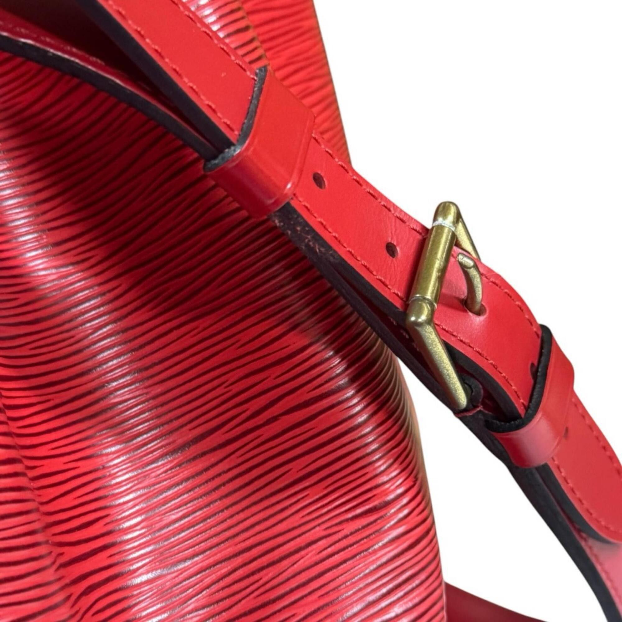 Louis Vuitton Louis Vuitton Petit Noé Epi Shoulder Bag, Leather M44107 Red, Women's LOUIS VUITTON Size ONE SIZE - 14 Thumbnail