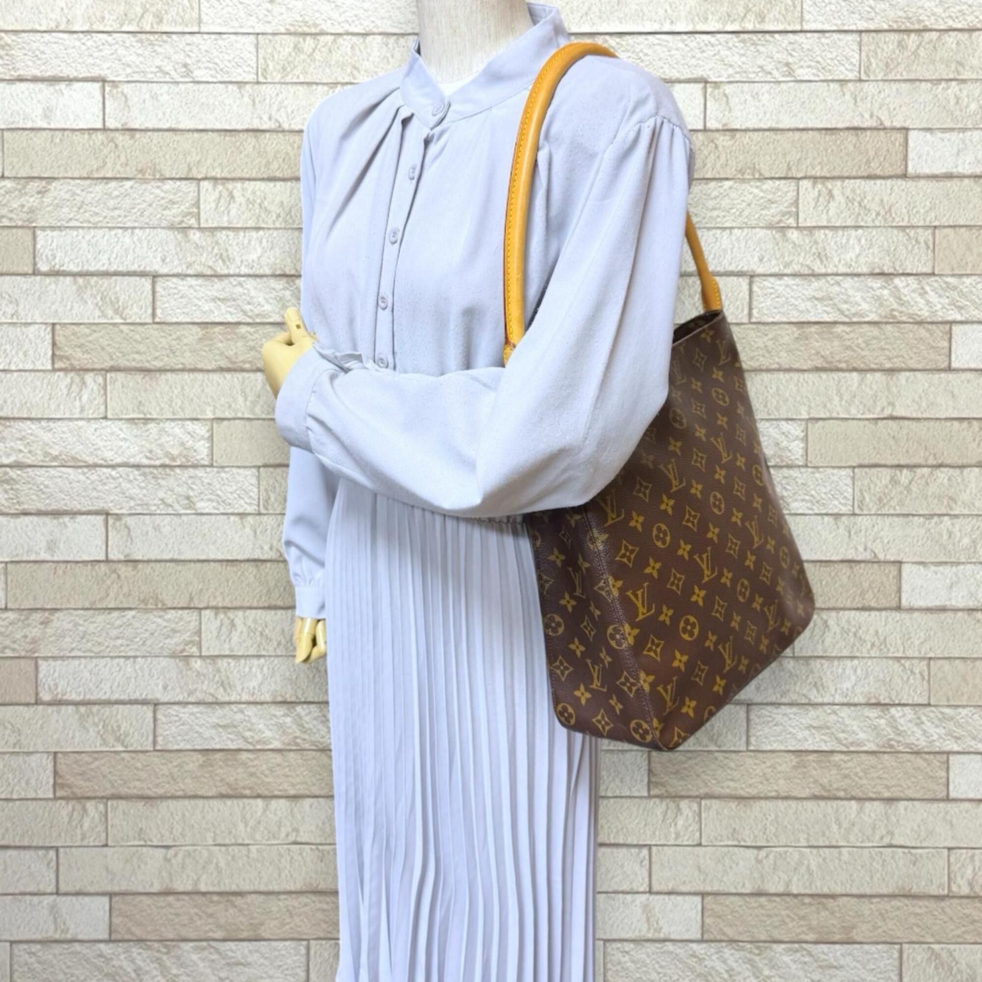 Louis Vuitton Louis Vuitton Looping GM Monogram Shoulder Bag, Canvas M51145 Brown, Women's LOUIS VUITTON Size ONE SIZE - 2 Thumbnail
