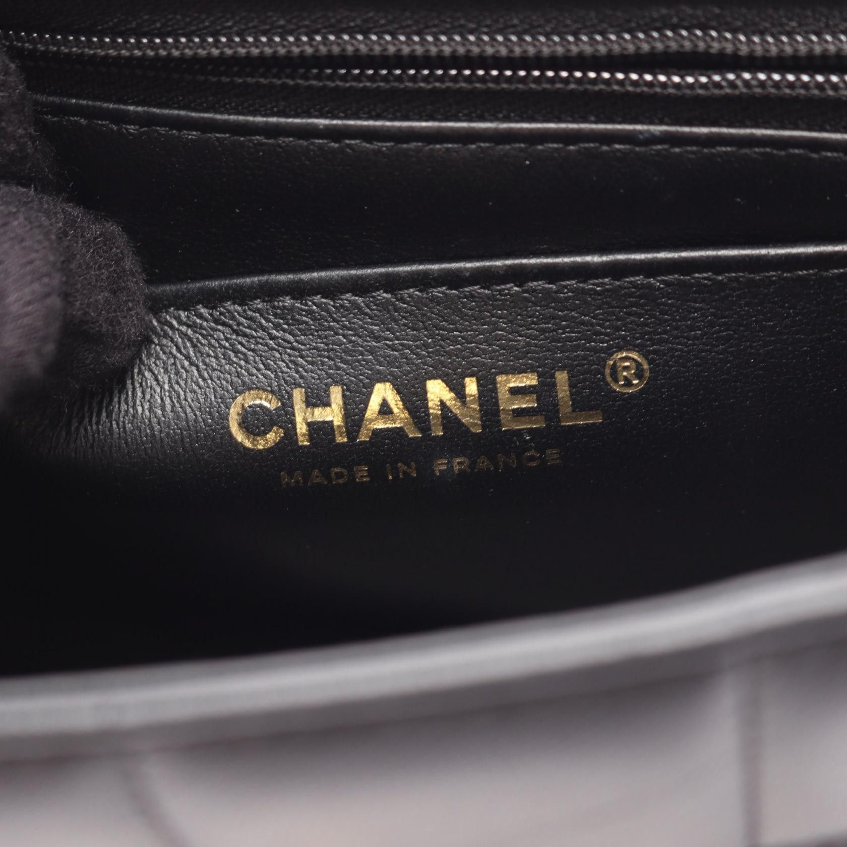 Chanel Chanel Chanel Mini Flap Lambskin Shoulder Bag Leather Shoulder Bag AS3744 DUTY FREE for USA Size ONE SIZE - 4 Thumbnail
