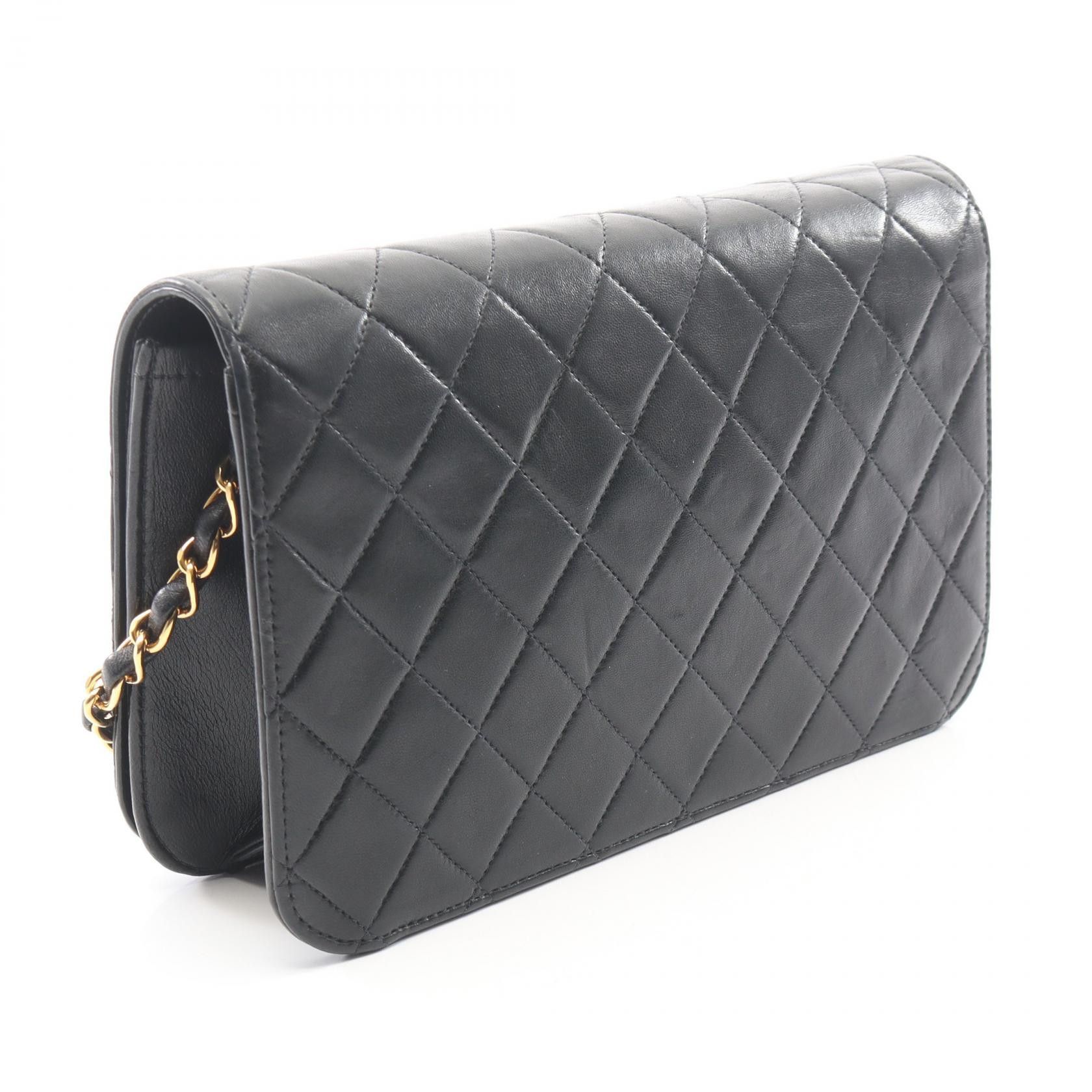 Chanel Chanel Chanel Matelasse Lambskin Shoulder Bag Leather Shoulder Bag DUTY FREE for USA Size ONE SIZE - 2 Thumbnail