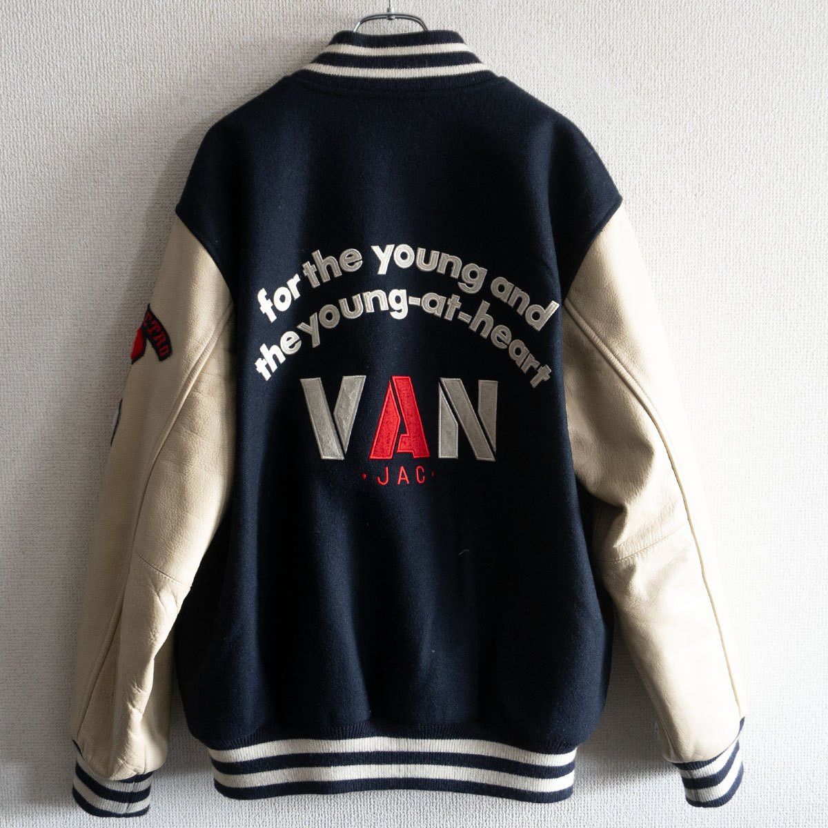 Vintage VAN JAC Leather sleeve varsity jacket Size L Size US L / EU 52-54 / 3 - 2 Thumbnail