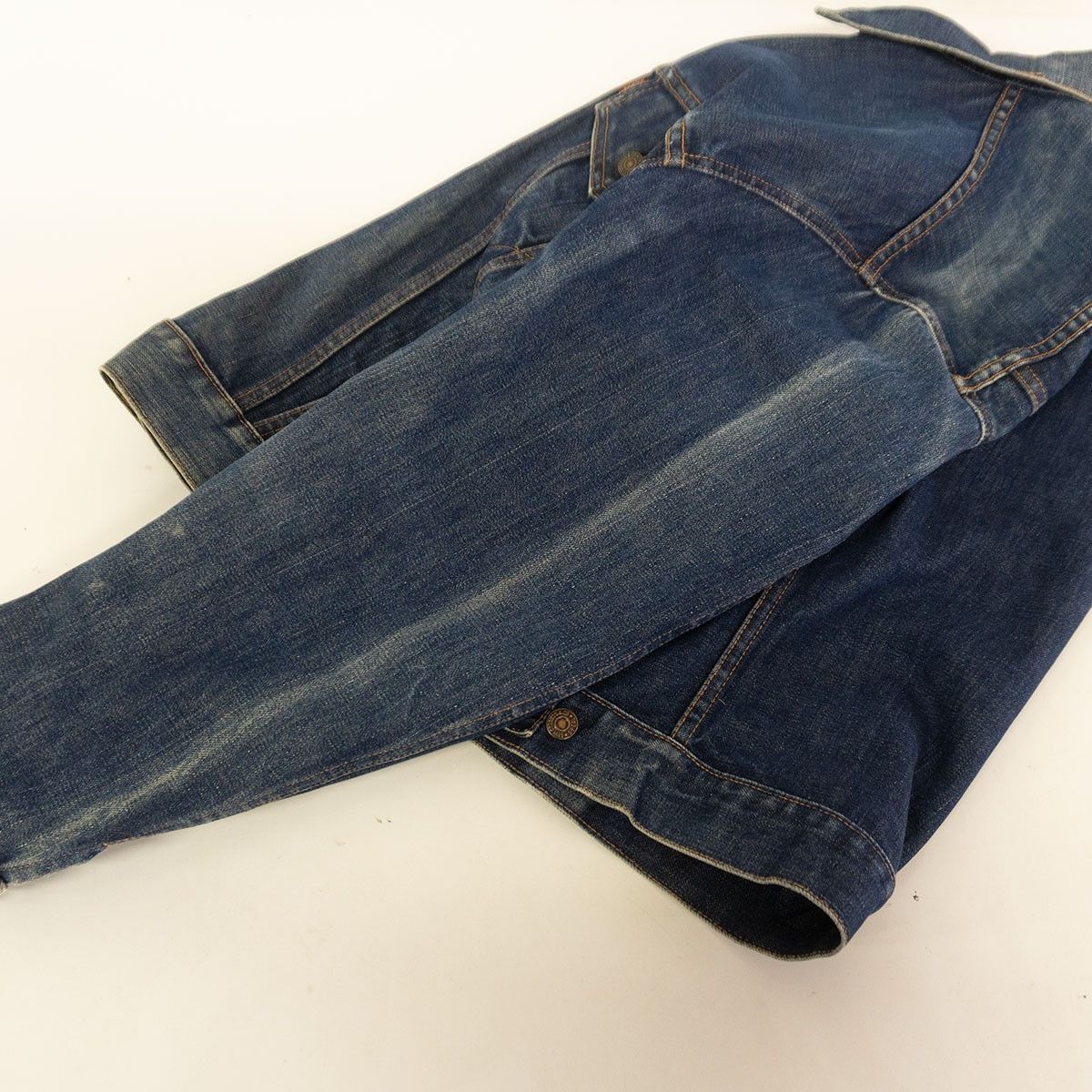 Levi's Levi's 60s Big E Denim Jacket Size L Size US L / EU 52-54 / 3 - 8 Thumbnail