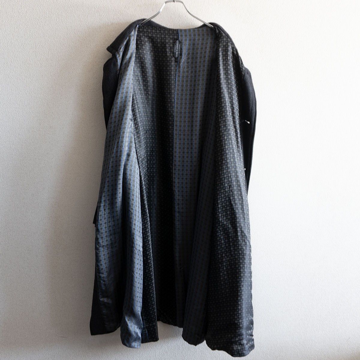 Geoffrey B. Small Geoffrey B. Small handmade fully-lined 4-button oversized coat Size S Size US S / EU 44-46 / 1 - 4 Thumbnail