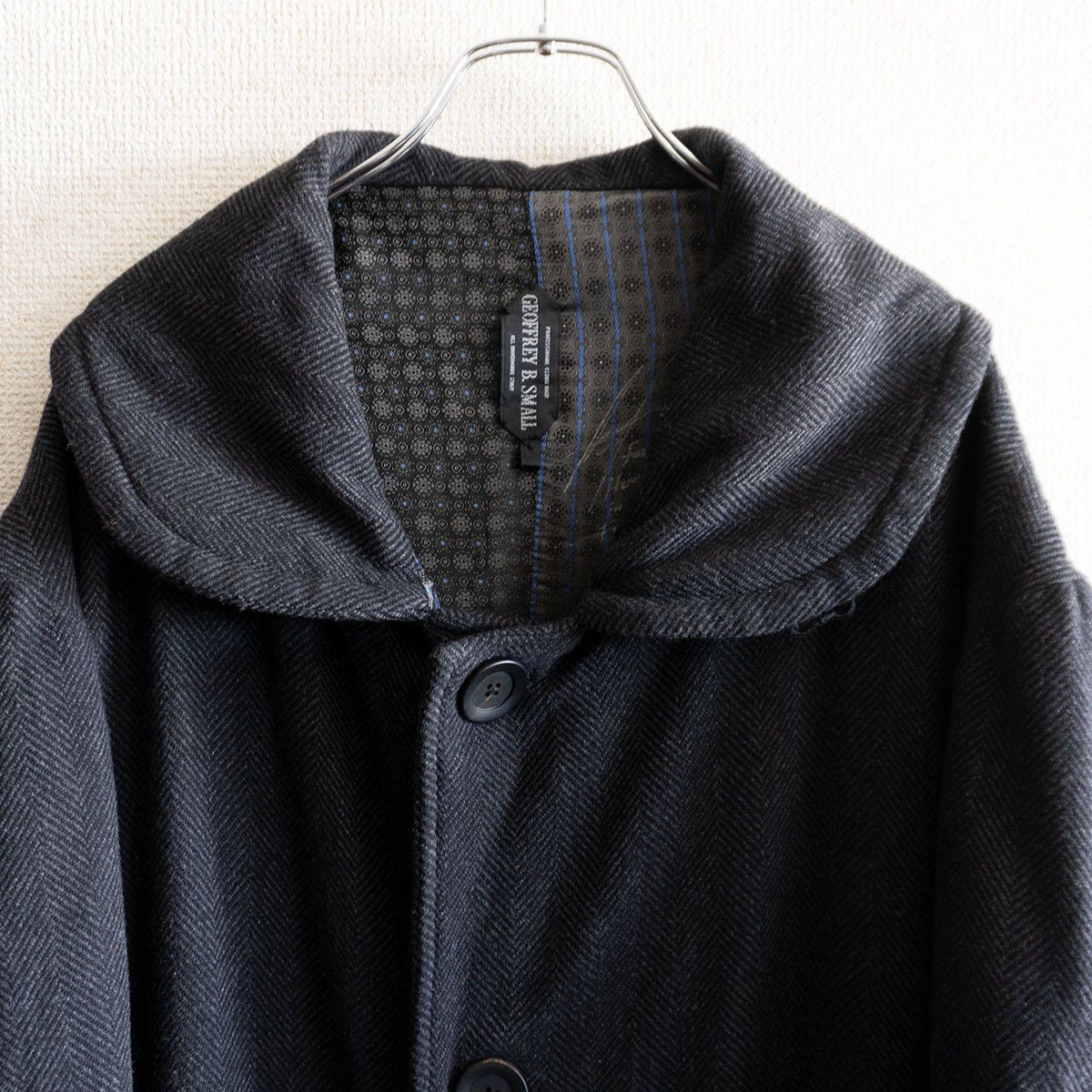 Geoffrey B. Small Geoffrey B. Small handmade fully-lined 4-button oversized coat Size S Size US S / EU 44-46 / 1 - 2 Thumbnail