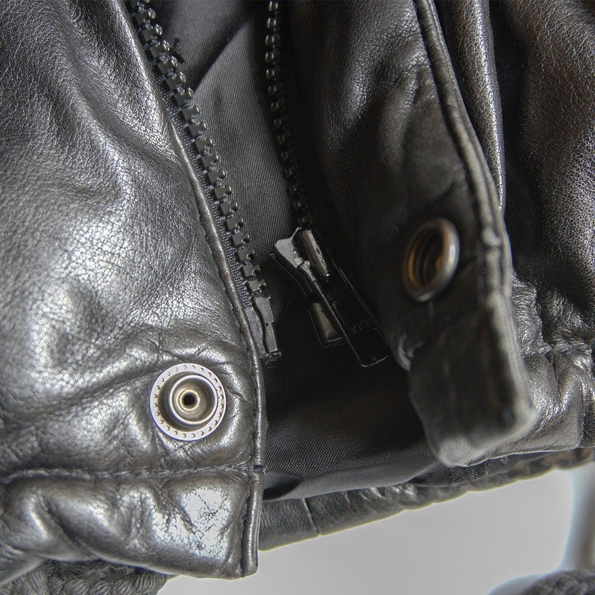 Vintage WIND ARMOR Leather Down Jacket Size LL Size US XL / EU 56 / 4 - 6 Thumbnail