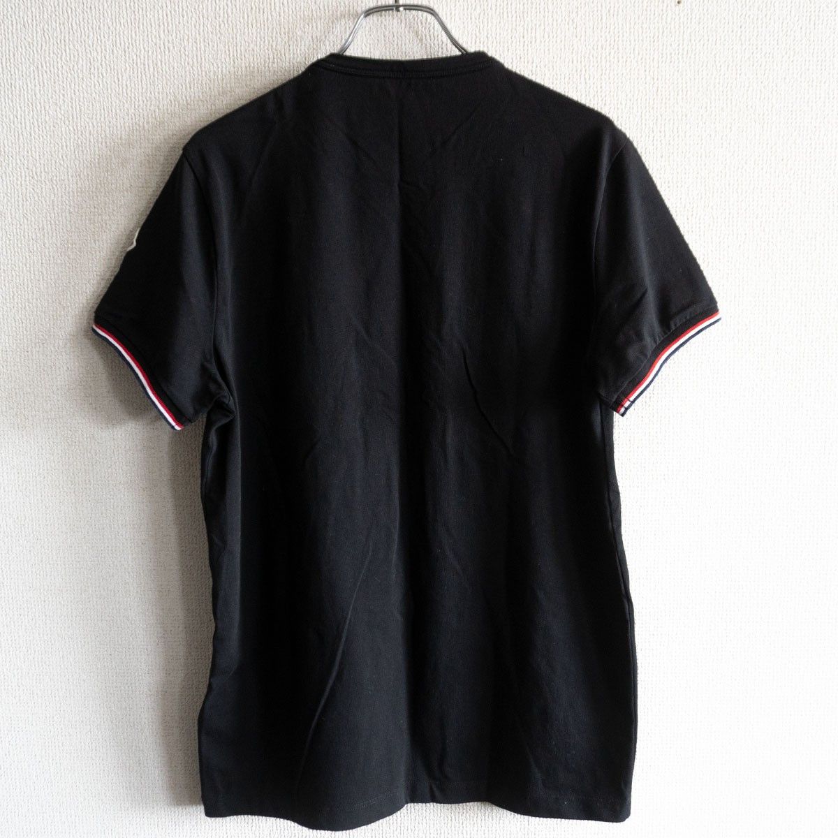 Moncler Moncler V-neck T-shirt Black Size M Size US M / EU 48-50 / 2 - 2 Thumbnail