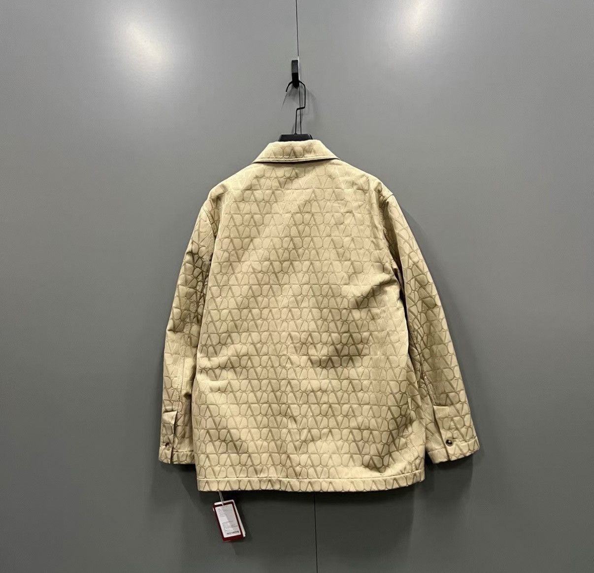 Valentino Beige All-over Logo Print Light Jacket Size US L / EU 52-54 / 3 - 2 Thumbnail