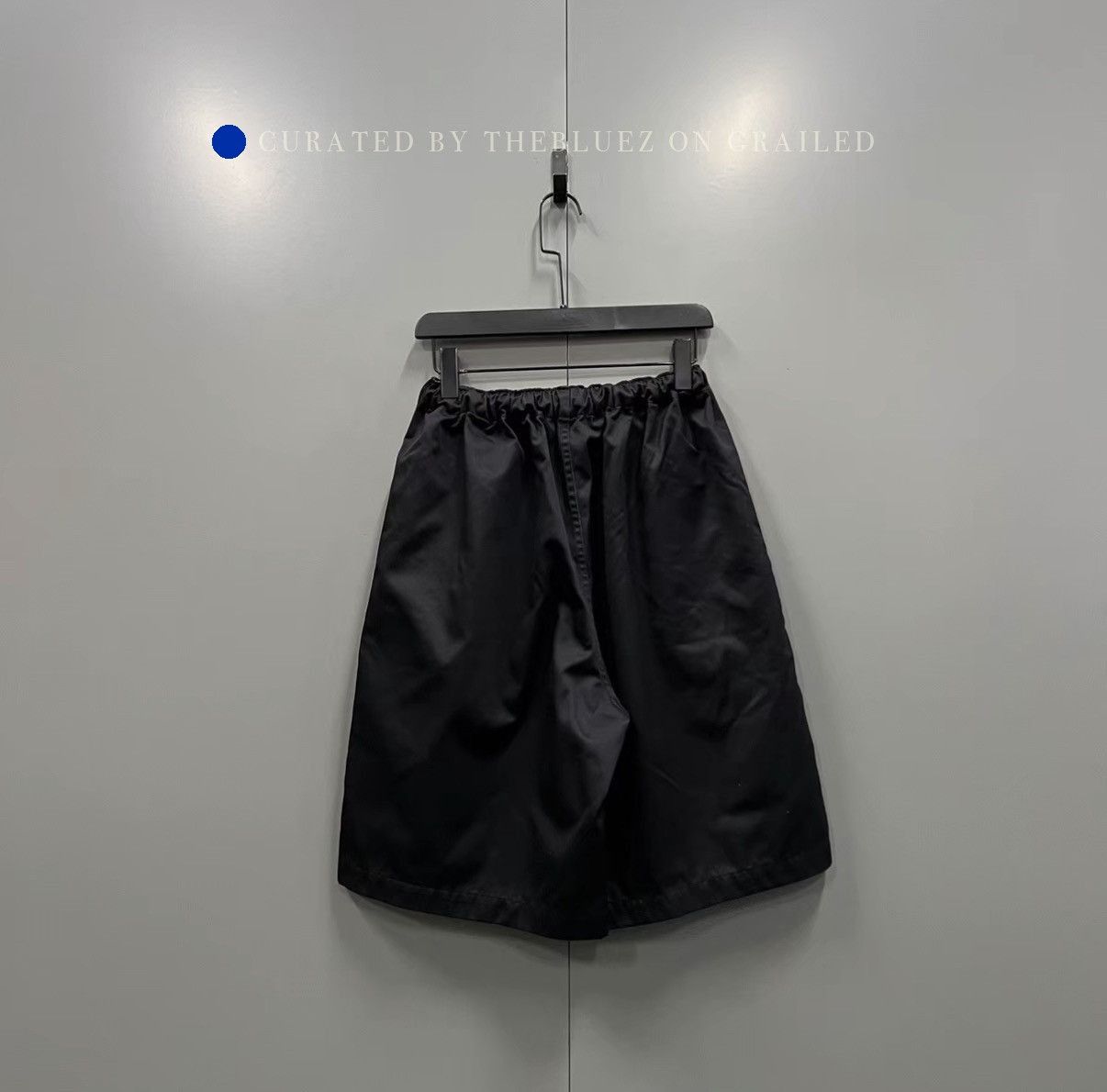 Balenciaga Front Logo Print Black Shorts Size US 28 / EU 44 - 2 Thumbnail