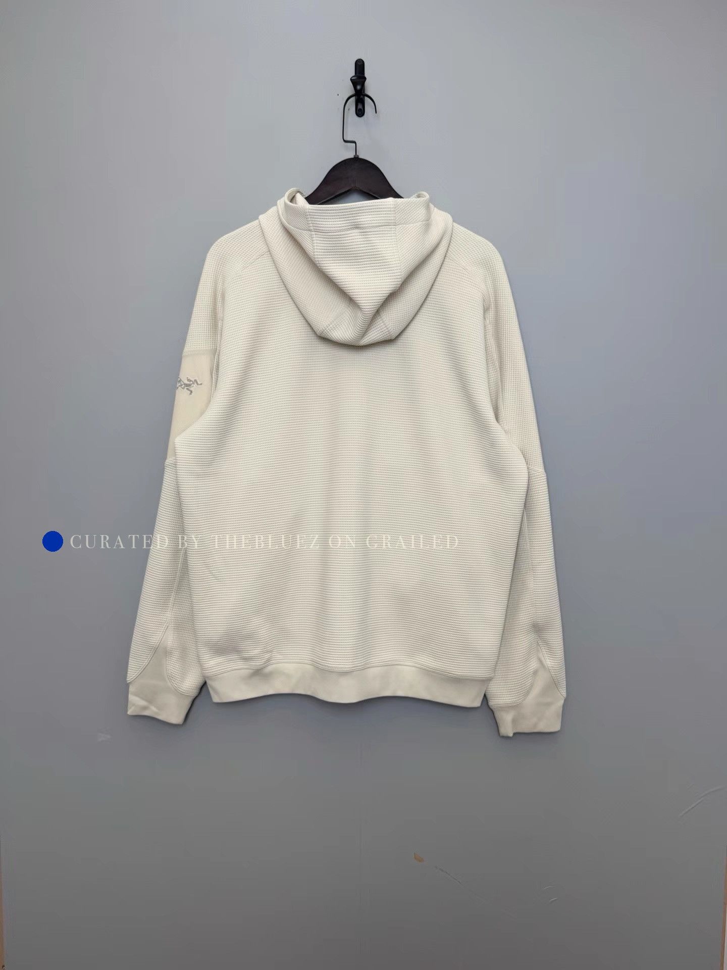 Arc'teryx White Waffle Jacket in Size L Size US L / EU 52-54 / 3 - 2 Thumbnail