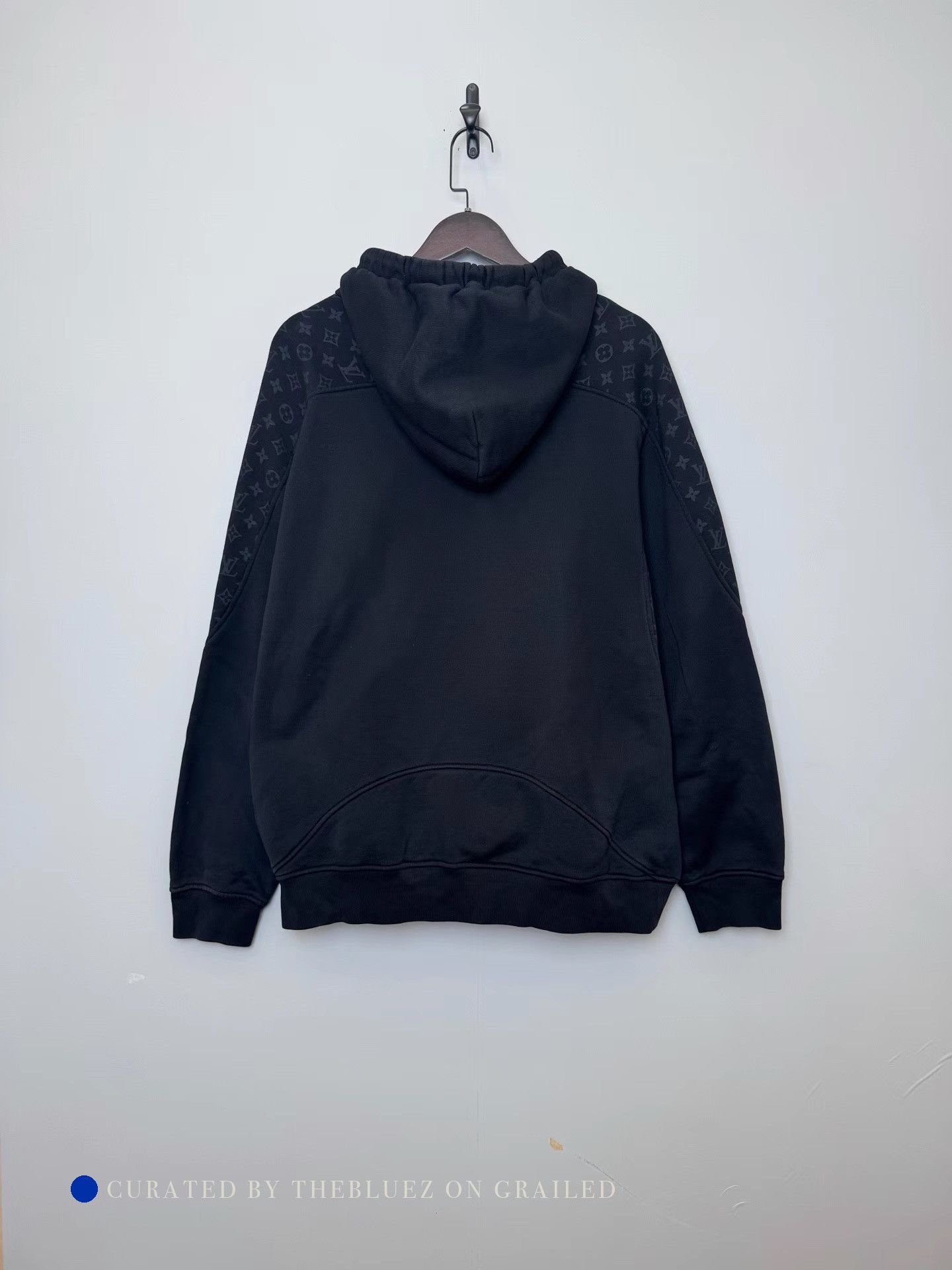 Louis Vuitton Black Monogram Circular Sweatshirt Size US XXL / EU 58 / 5 - 2 Thumbnail