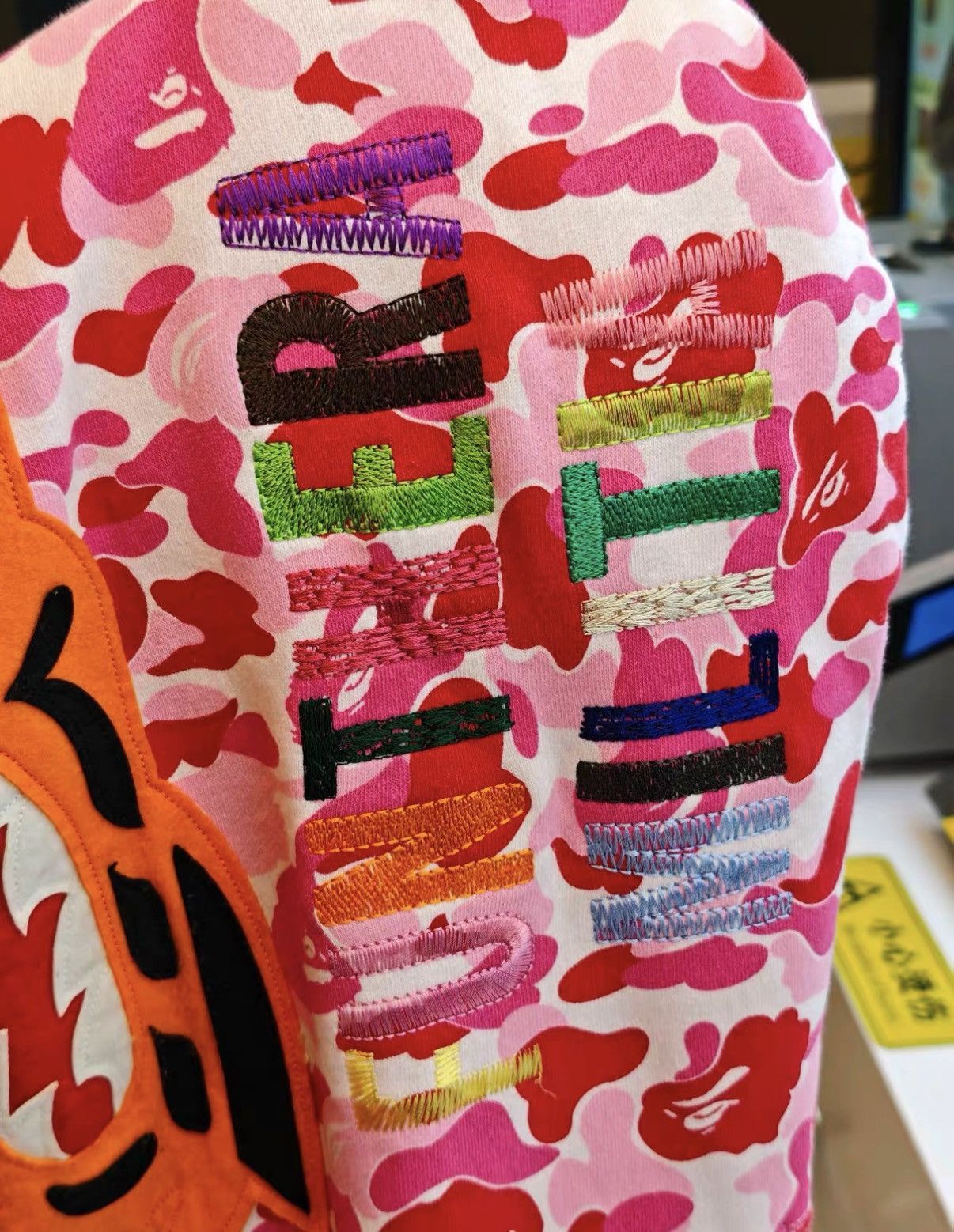 Bape Pink Camo Shark Hooded Zip Jacket Size US XXL / EU 58 / 5 - 2 Thumbnail