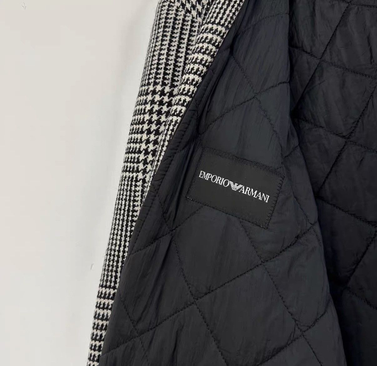 Emporio Armani Houndstooth Wool Coat in Gray Size US S / EU 44-46 / 1 - 3 Thumbnail