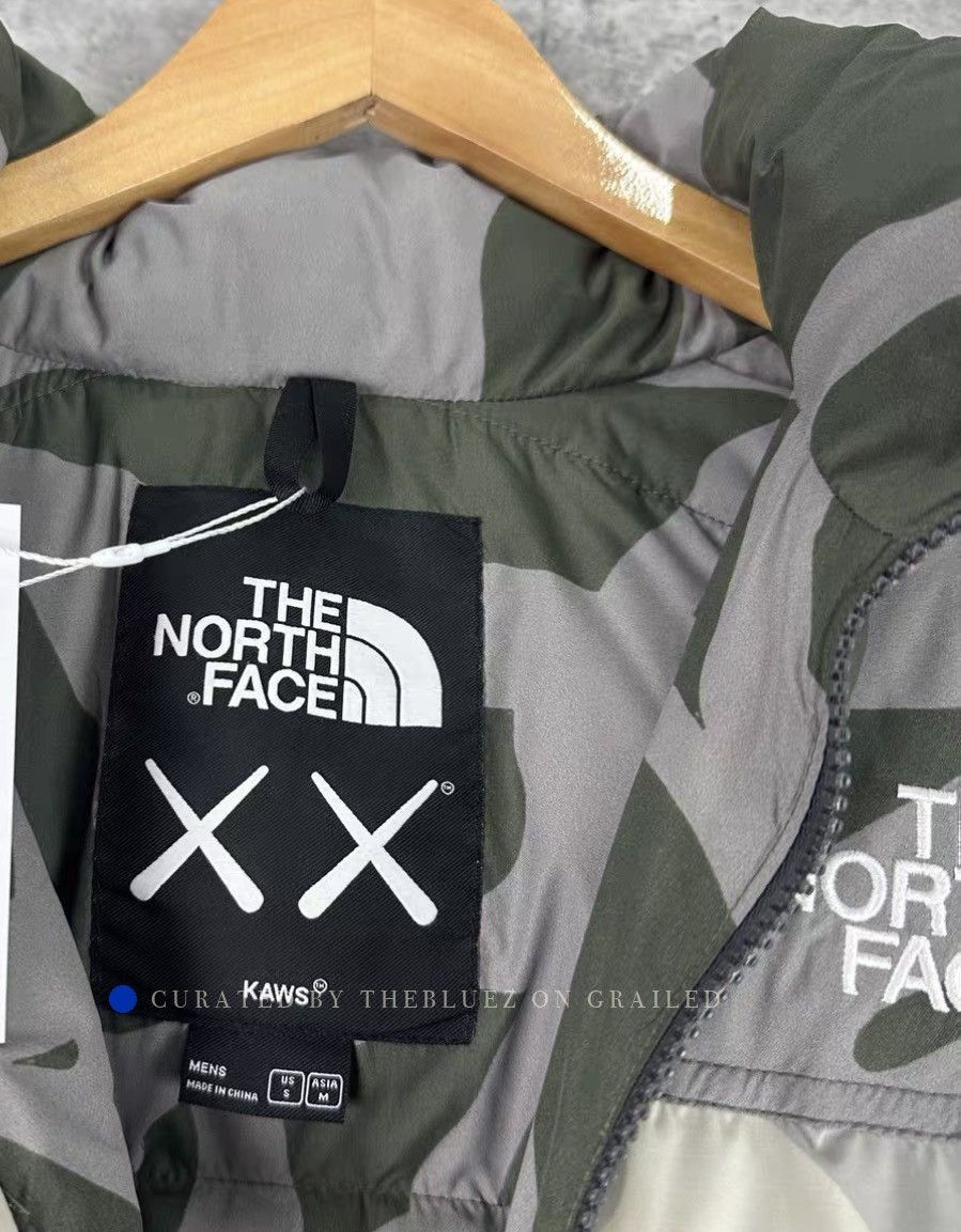 The North Face KAWS x The North Face Down Jacket Size US S / EU 44-46 / 1 - 3 Thumbnail