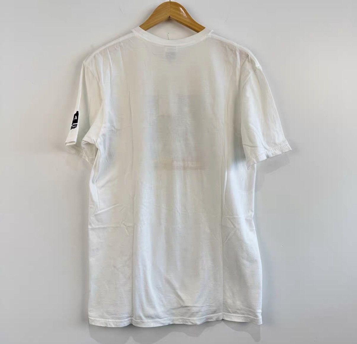 Supreme Graphic Short Sleeve Tee in White Size US M / EU 48-50 / 2 - 2 Thumbnail