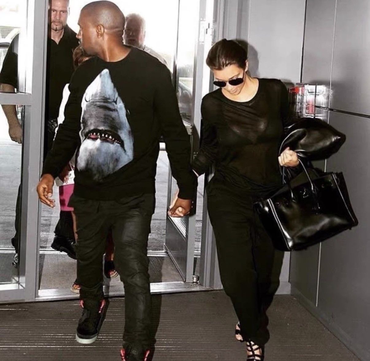 Givenchy Black Crew Neck Sweatshirt Size US S / EU 44-46 / 1 - 6 Thumbnail