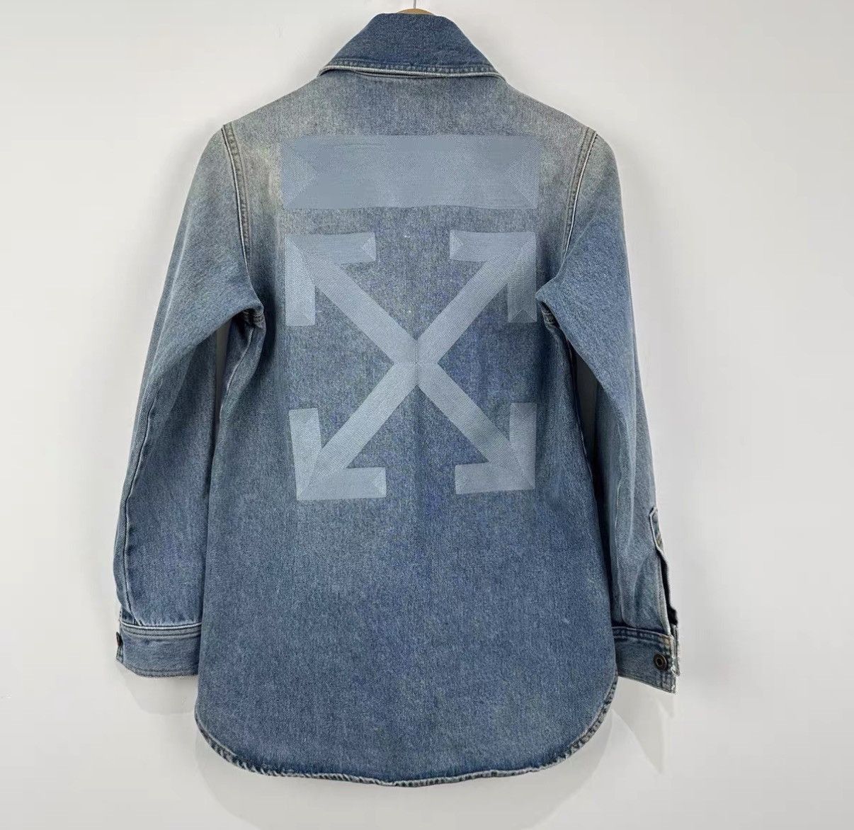 Off-White Washed Blue Embroidered Denim Jacket Size US XS / EU 42 / 0 - 2 Thumbnail