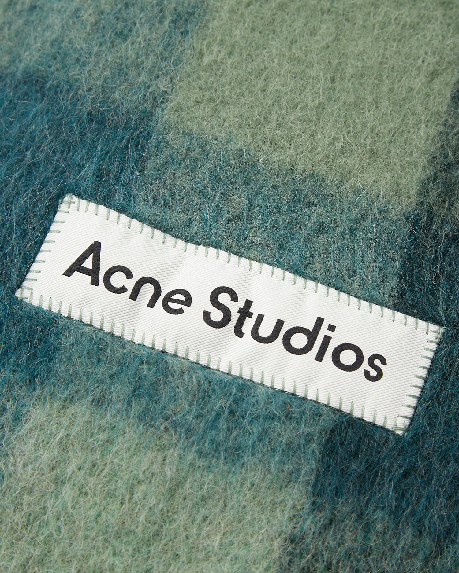 Acne Studios Acne Studios Plaid Fringe Scarf Size ONE SIZE - 4 Thumbnail