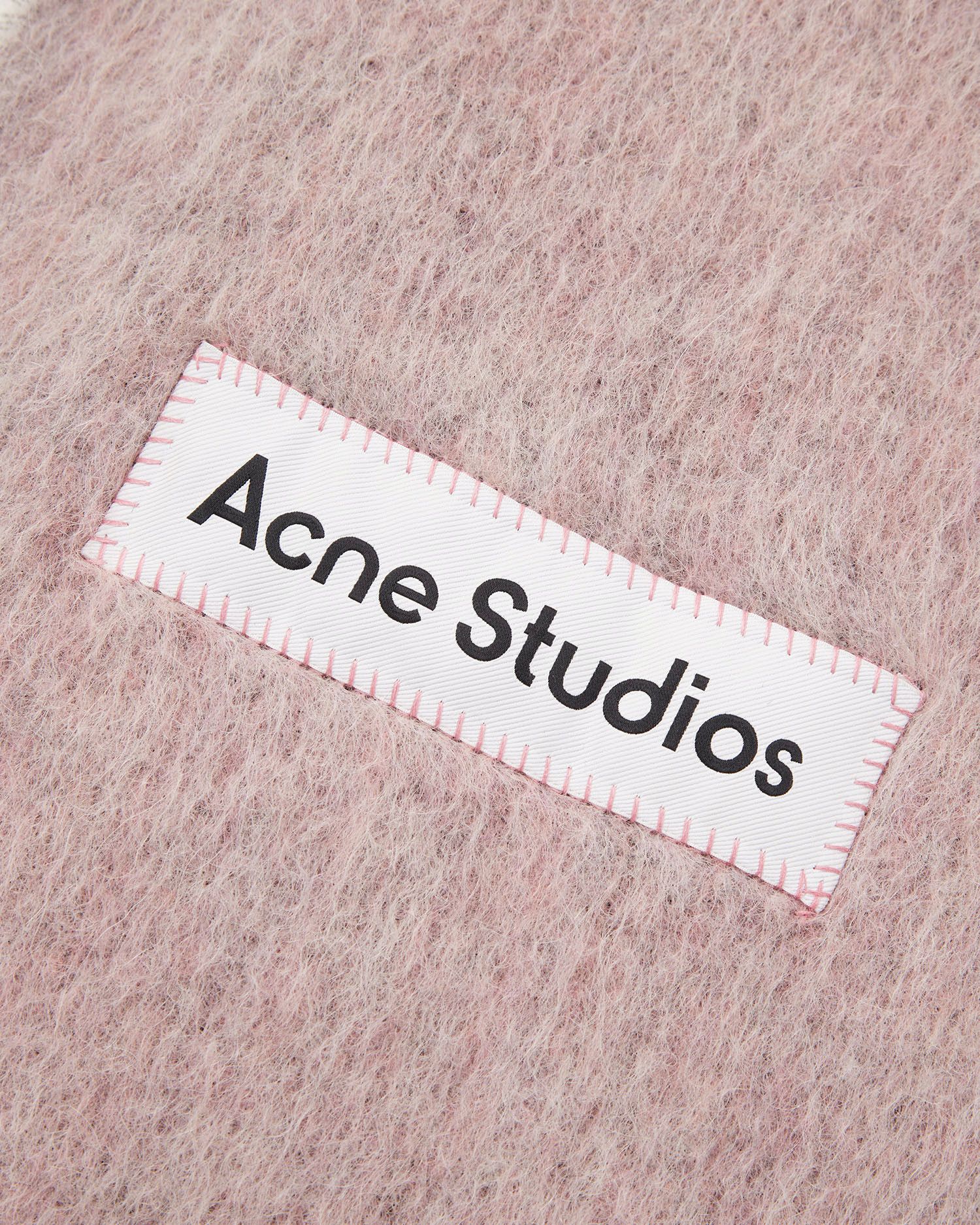 Acne Studios Acne Studios Label Stitched Detail Fringe Trim Scarf Size ONE SIZE - 4 Thumbnail