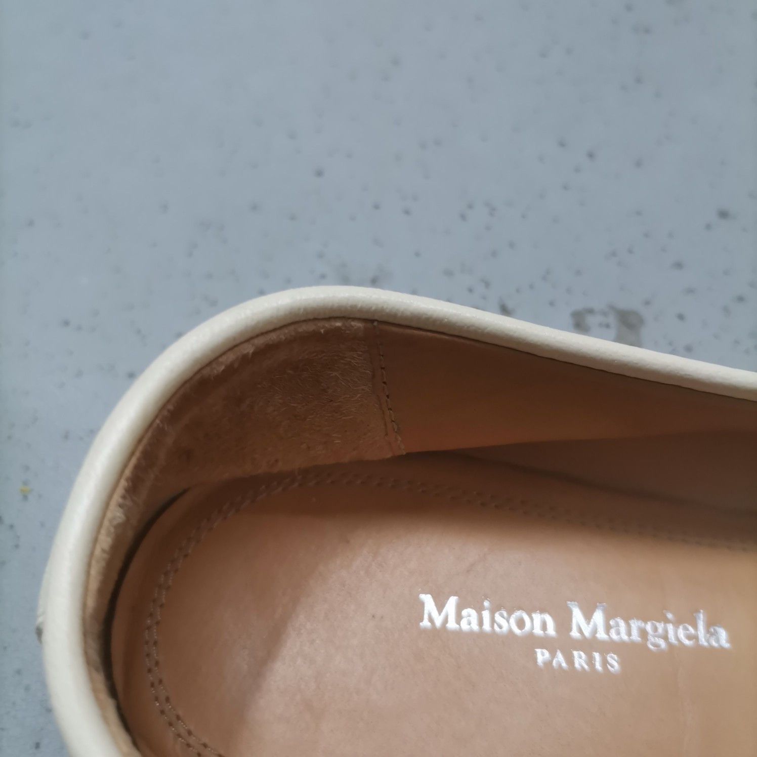 Maison Margiela Maison Margiela Beige Leather Tabi Flats Size 36 Size US 6 / IT 36 - 10 Thumbnail