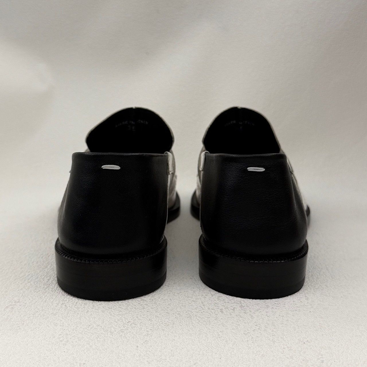 Maison Margiela Maison Margiela Tabi Colorblock Loafers Size 35 Size US 5 / IT 35 - 3 Thumbnail