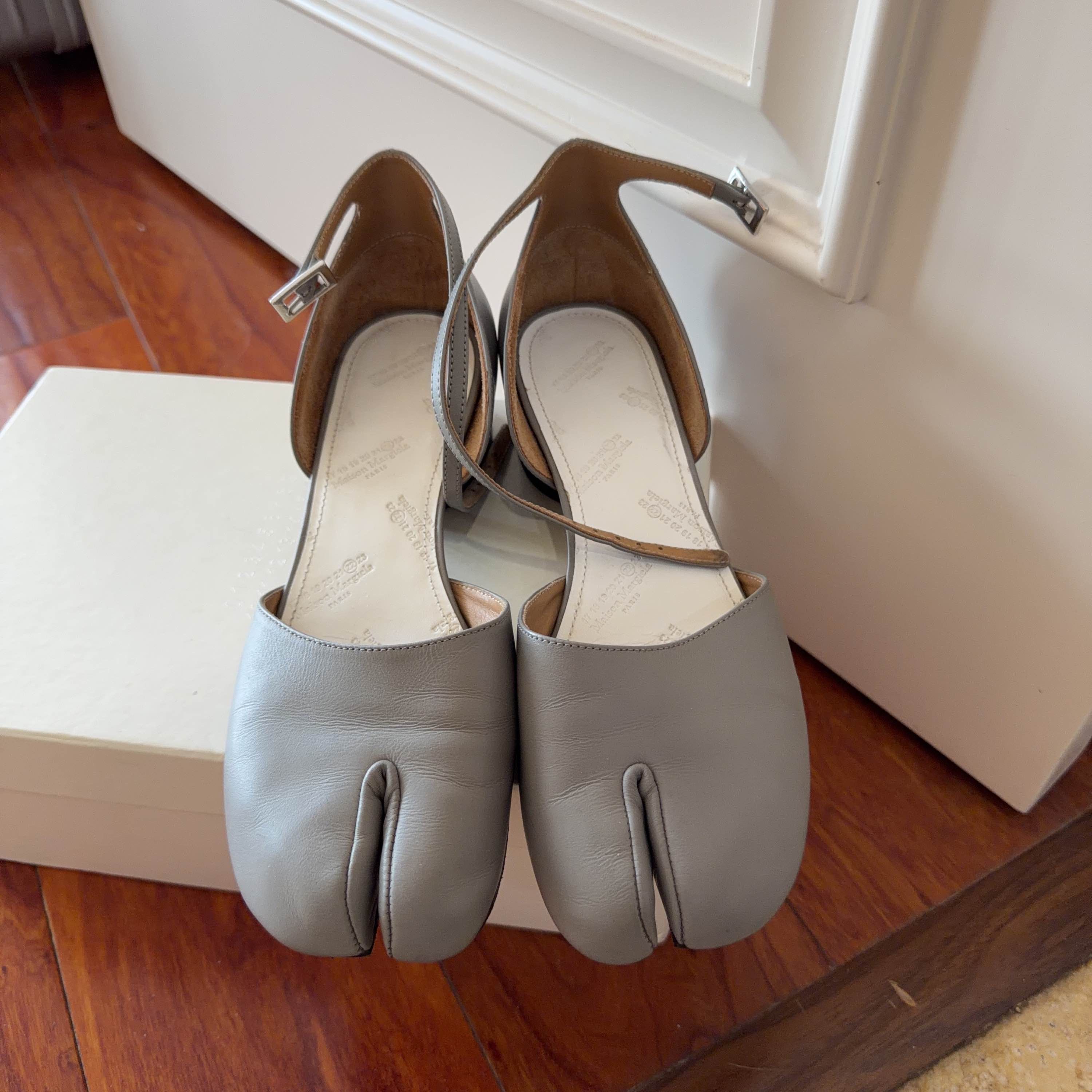 Maison Margiela Maison Margiela Tabi Ankle Strap Heels Size 39 Size US 9 / IT 39 - 2 Thumbnail