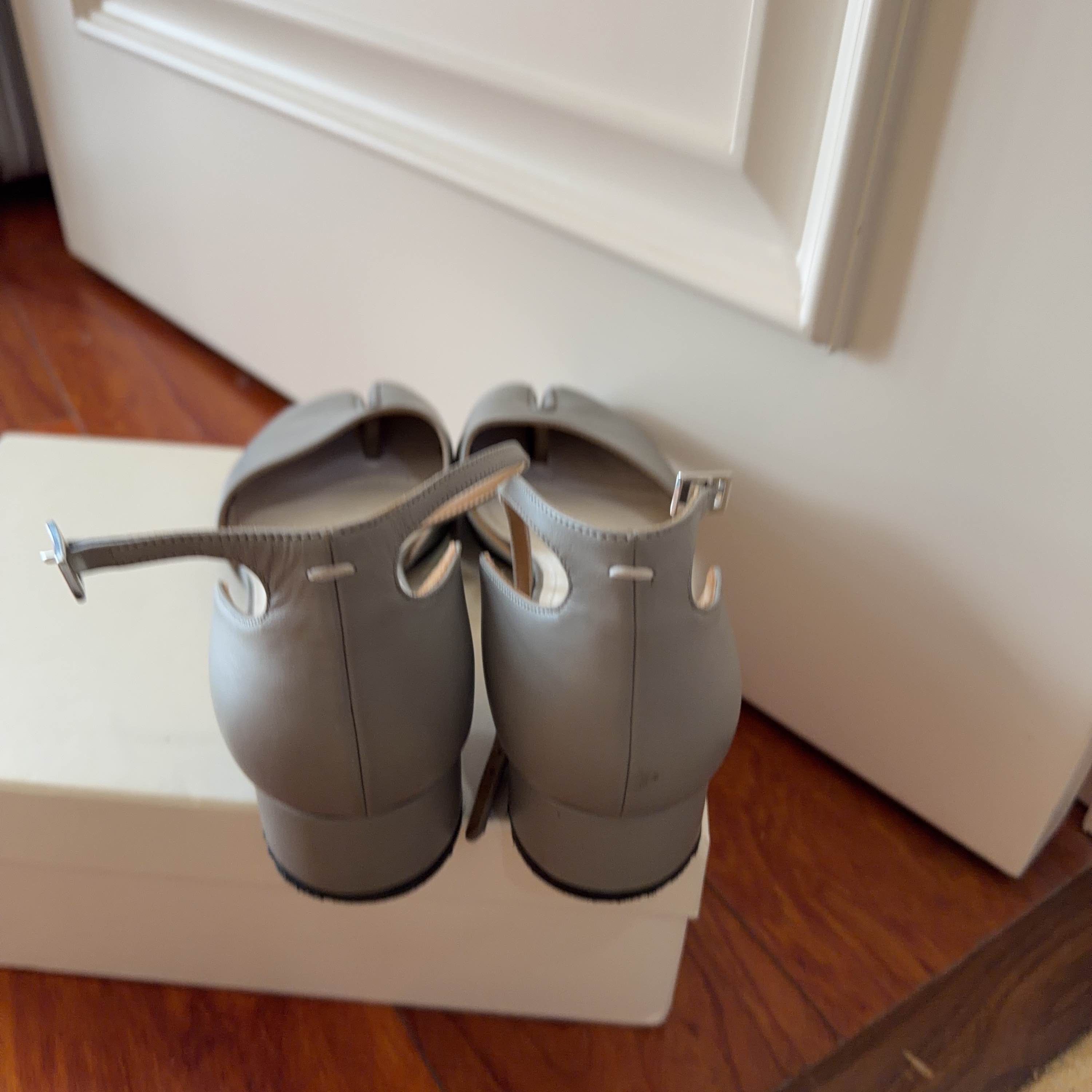 Maison Margiela Maison Margiela Tabi Ankle Strap Heels Size 39 Size US 9 / IT 39 - 3 Thumbnail