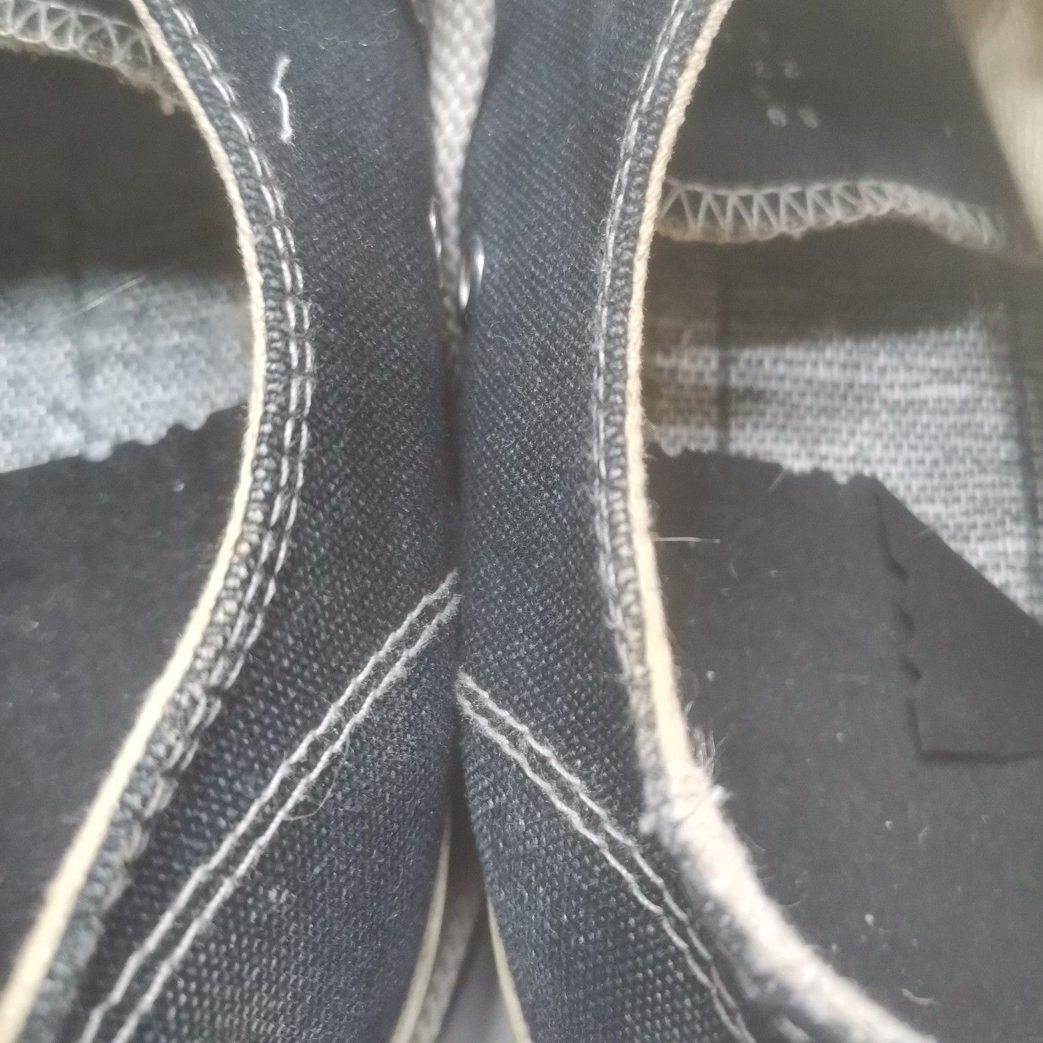 Maison Margiela Maison Margiela Black Tabi Low-Top Sneakers Size 37 Size US 7 / IT 37 - 10 Thumbnail