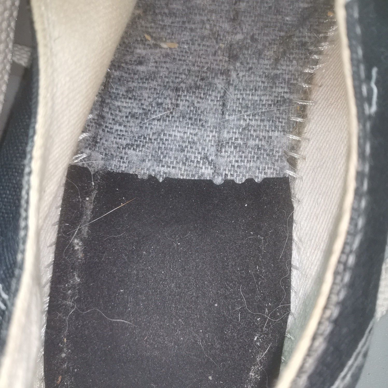 Maison Margiela Maison Margiela Black Tabi Low-Top Sneakers Size 37 Size US 7 / IT 37 - 12 Thumbnail