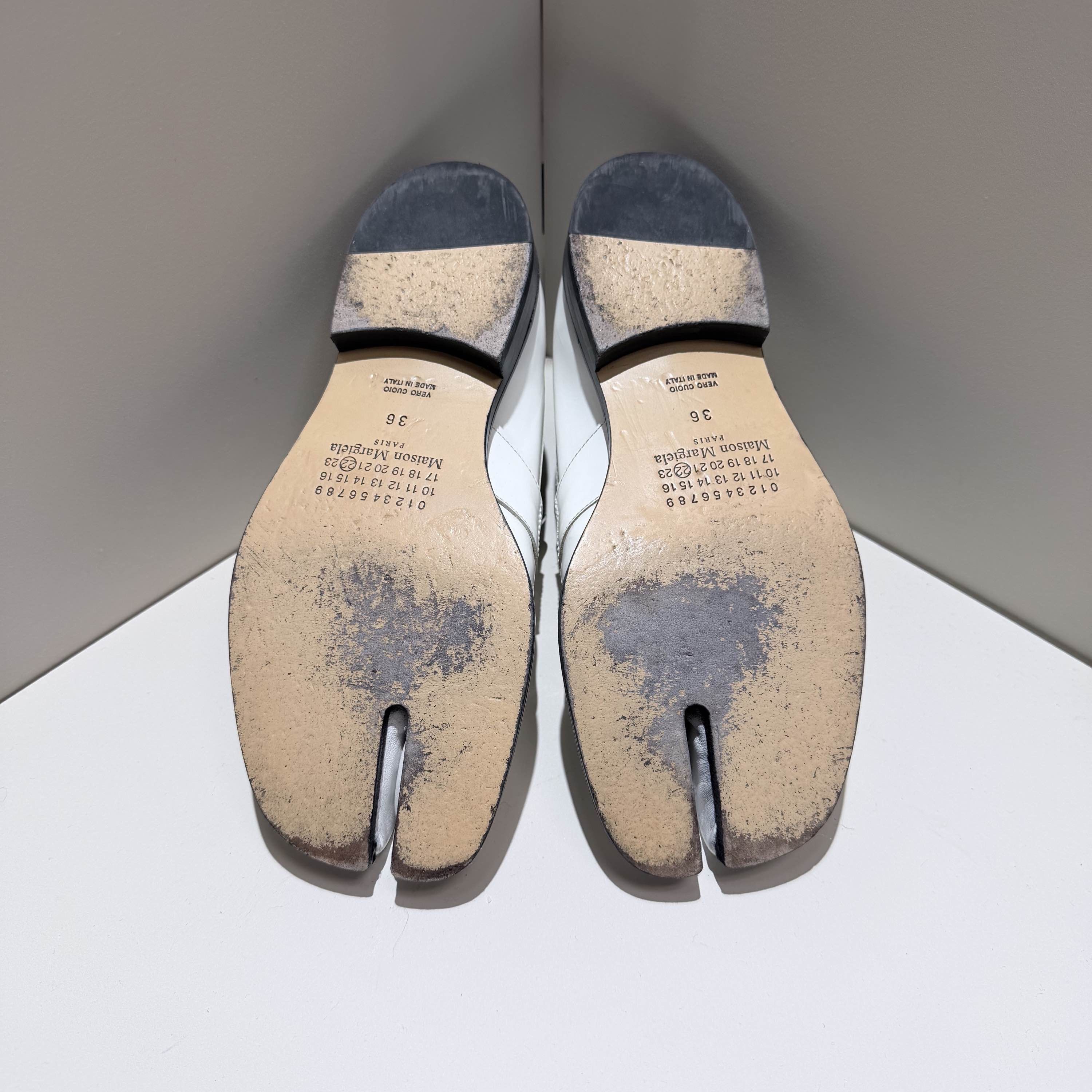 Maison Margiela Maison Margiela White Tabi Loafers Size 36 Size US 6 / IT 36 - 4 Thumbnail