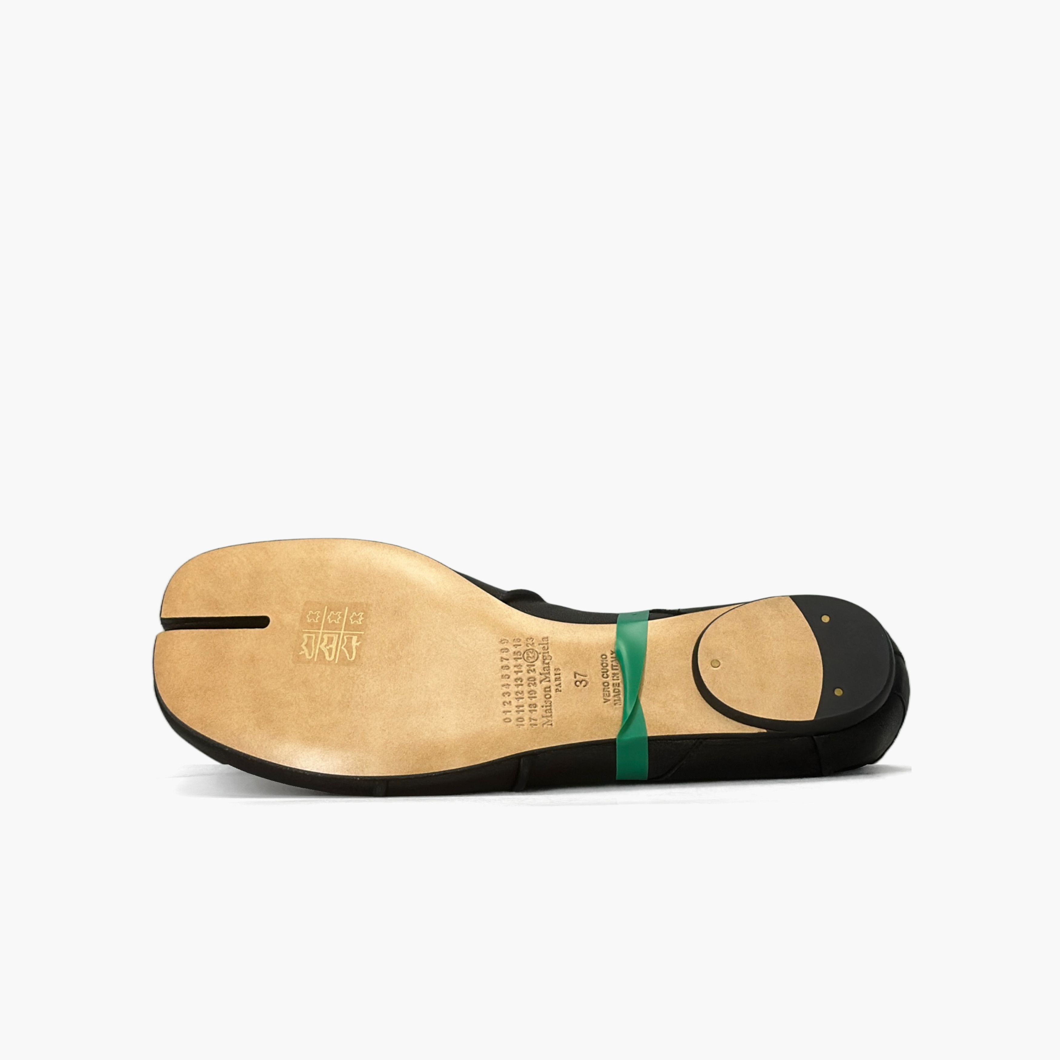 Maison Margiela Maison Margiela Black Tabi Leather Ballet Flats Size 37 Size US 7 / IT 37 - 8 Thumbnail