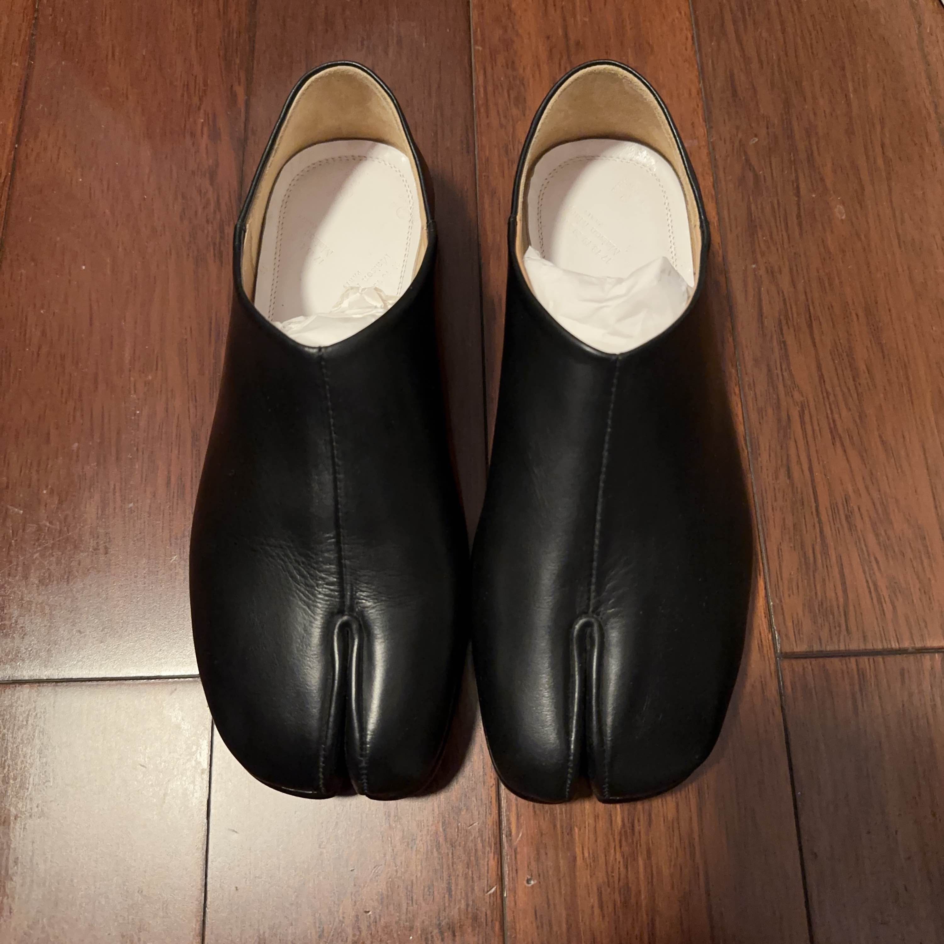 Maison Margiela Maison Margiela Black Tabi Flats Size 35 Size US 5 / IT 35 - 2 Thumbnail